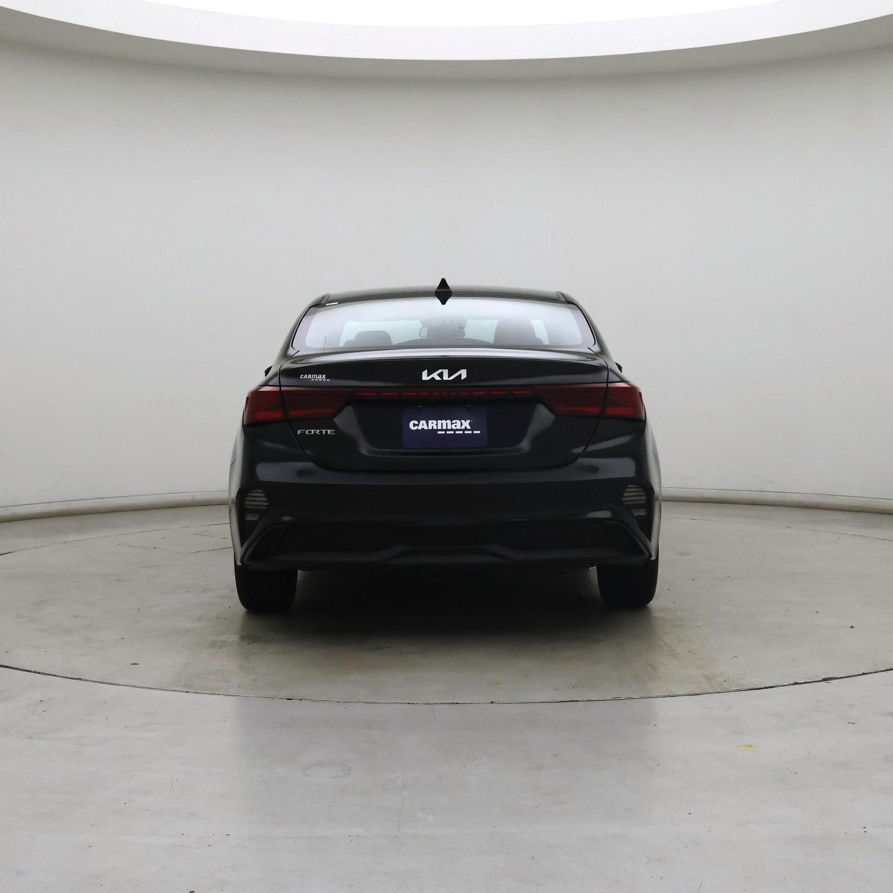 Thumbnail: 2023 Kia Forte - 6