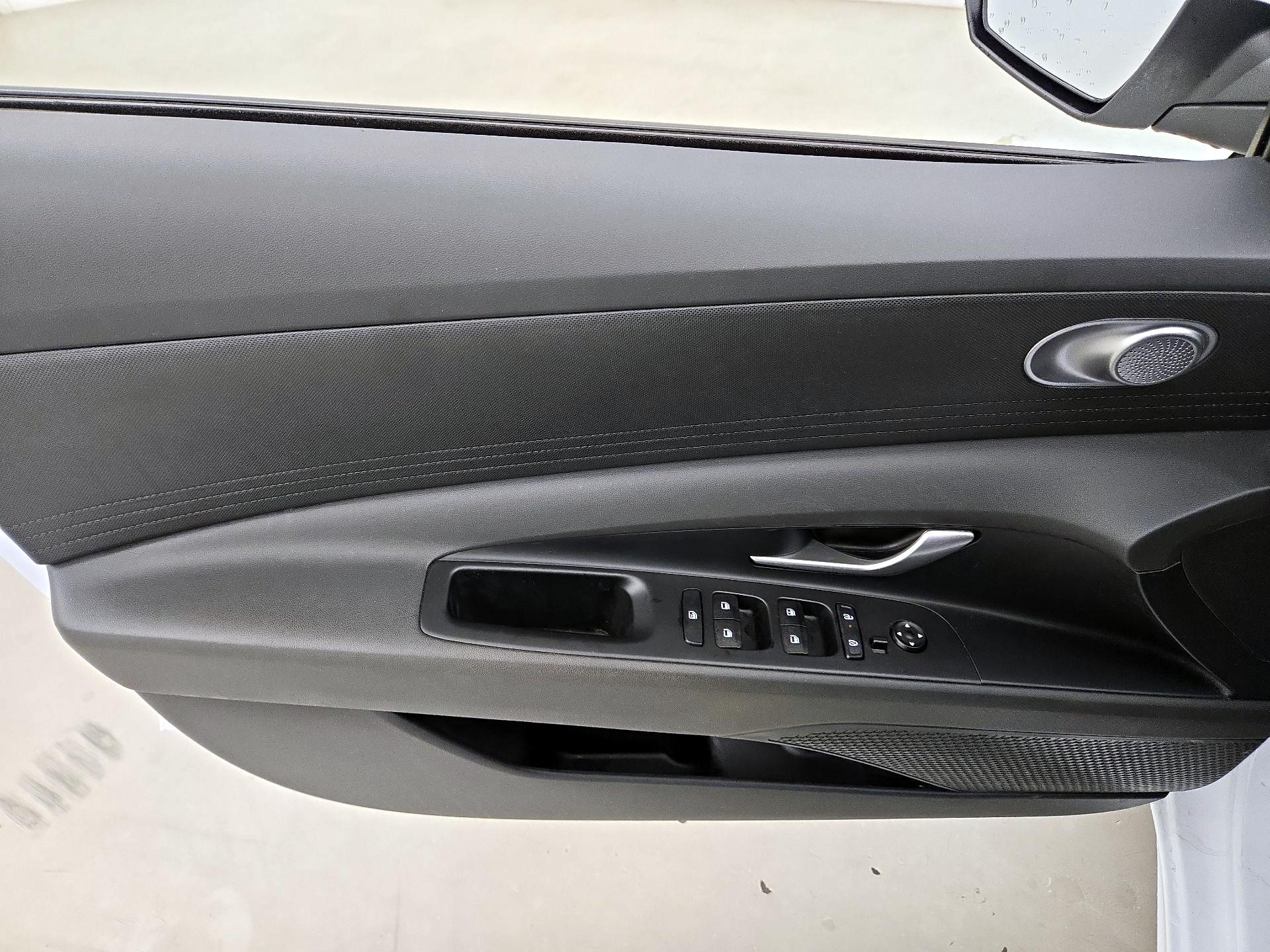 Thumbnail: 2025 Hyundai Elantra - 12