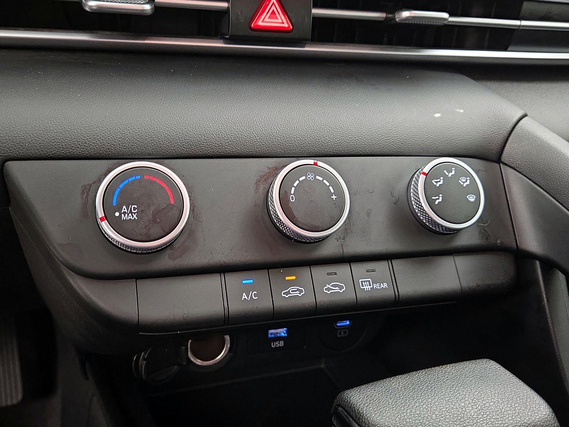 Thumbnail: 2025 Hyundai Elantra - 16