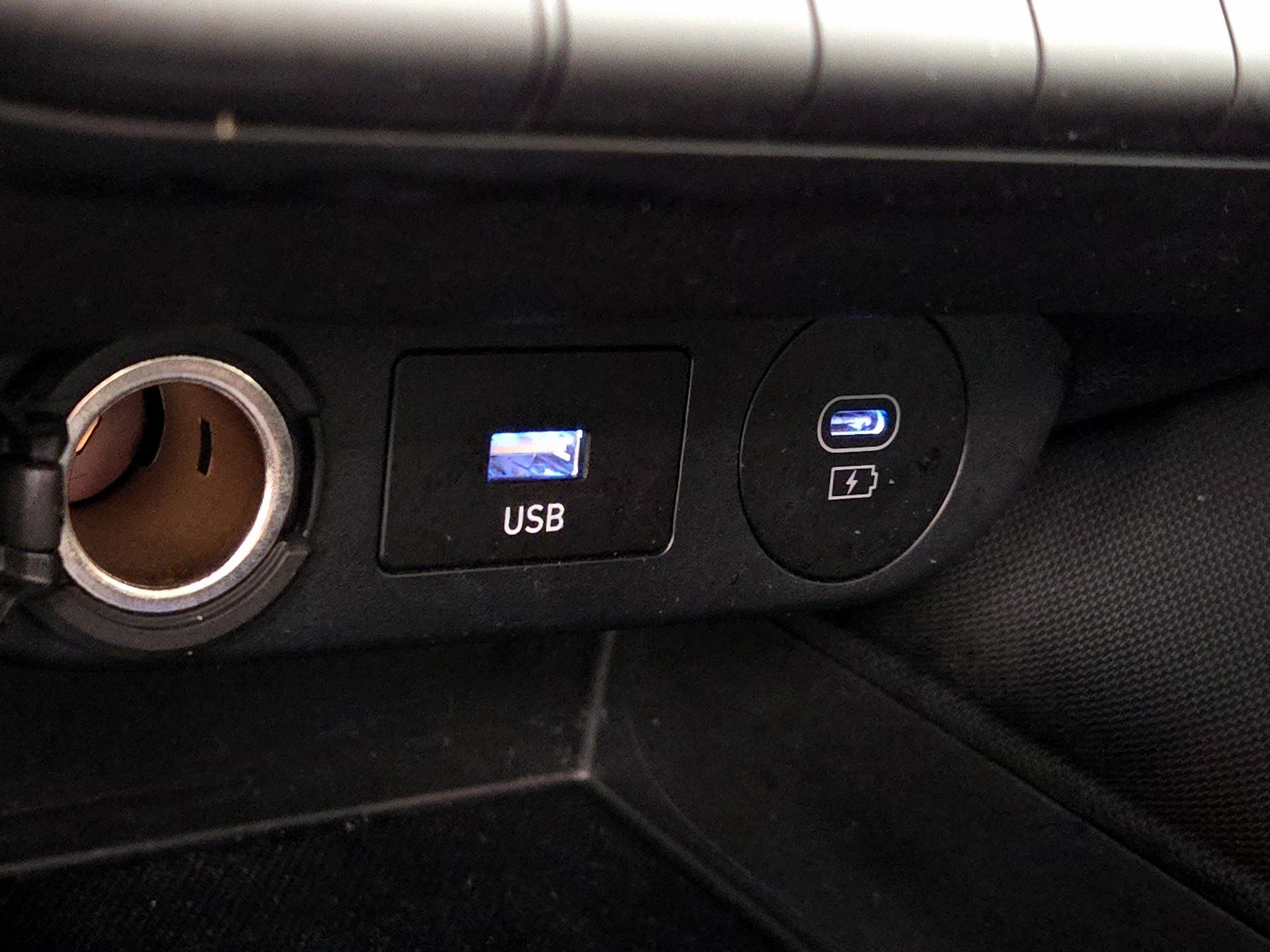 Thumbnail: 2025 Hyundai Elantra - 18