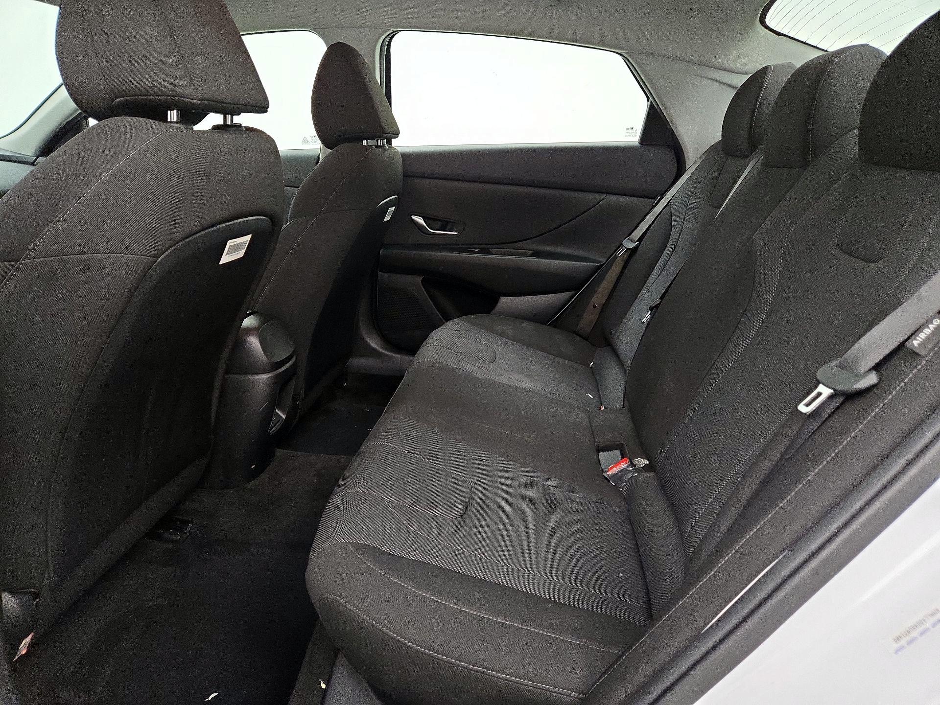 Thumbnail: 2025 Hyundai Elantra - 19