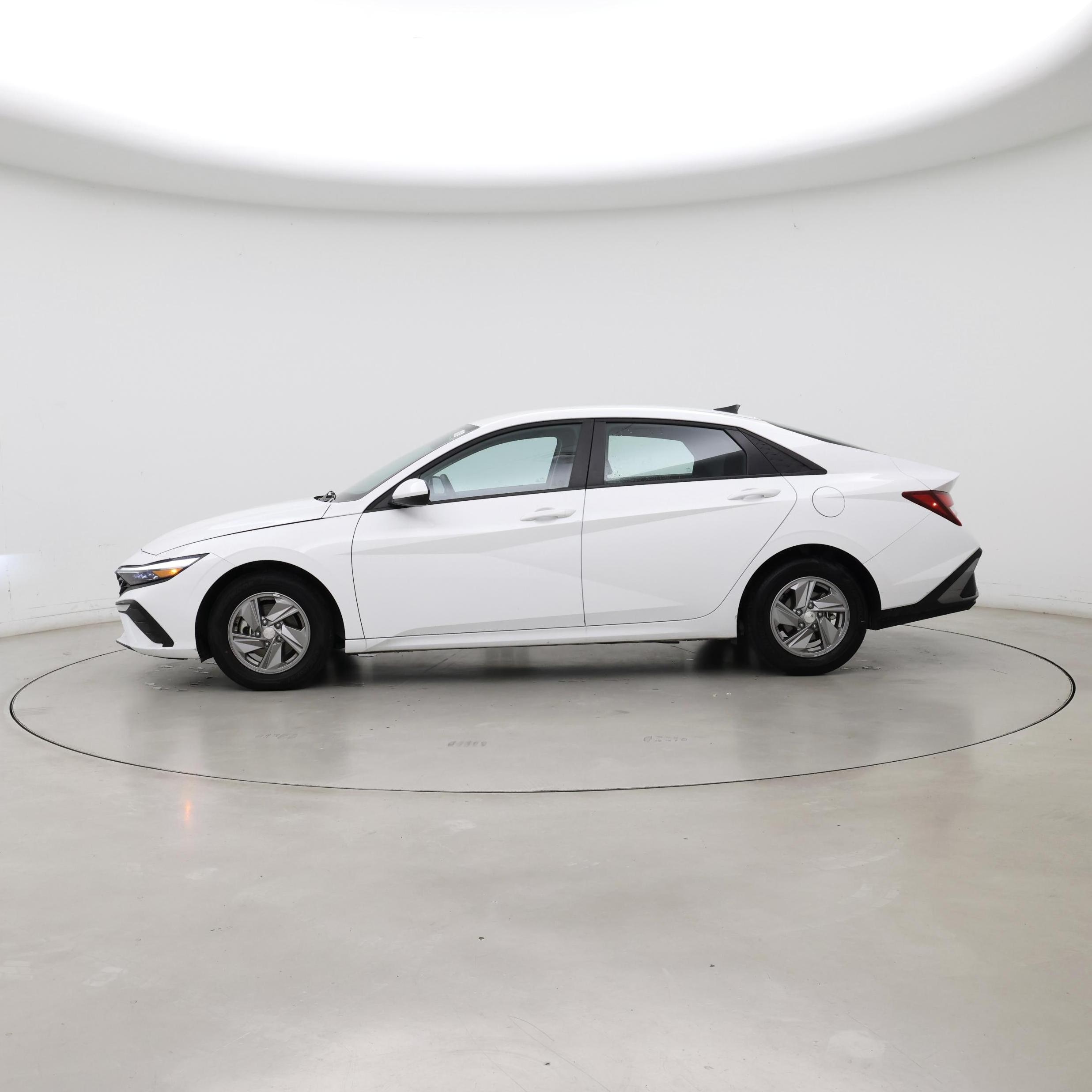 Thumbnail: 2025 Hyundai Elantra - 3