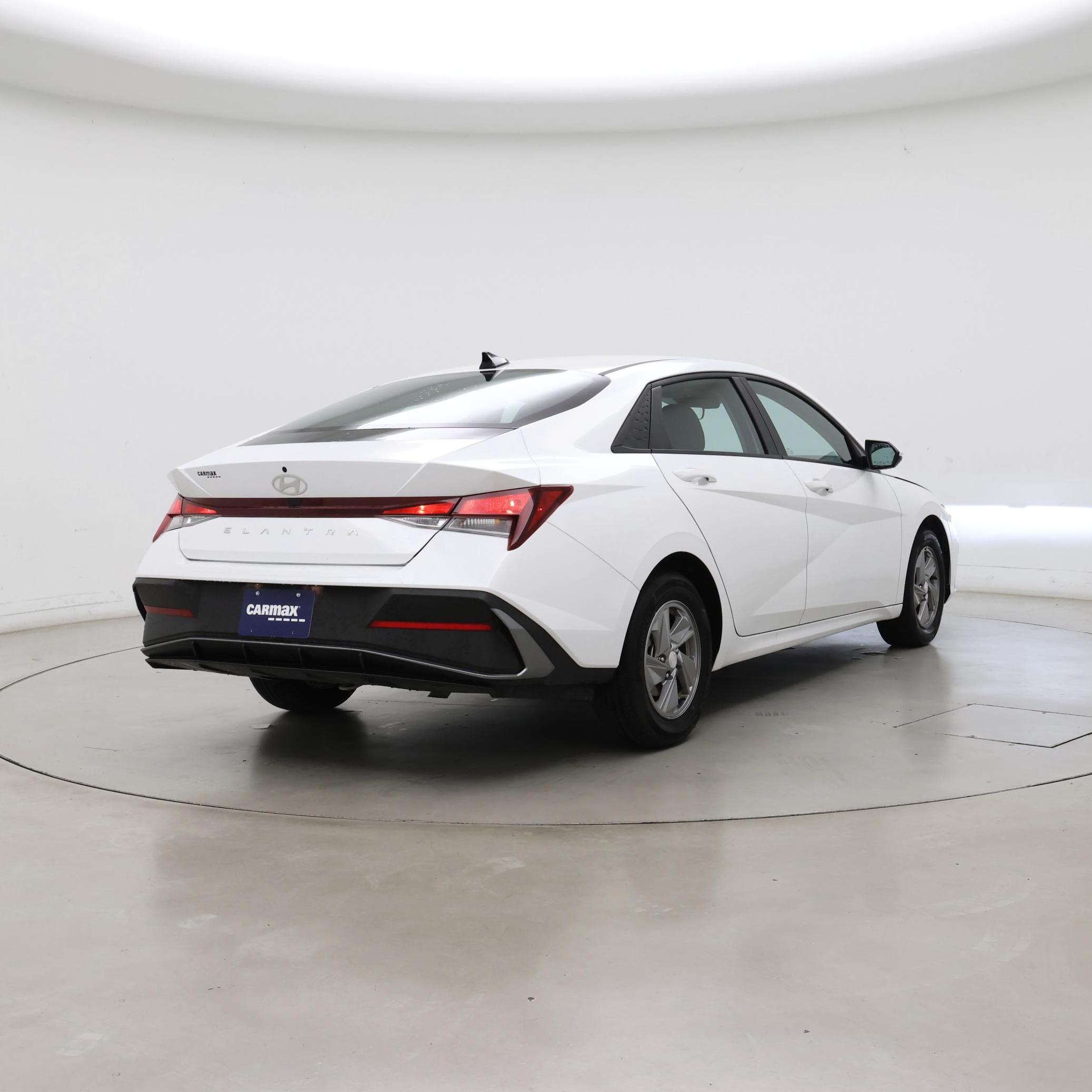 Thumbnail: 2025 Hyundai Elantra - 8