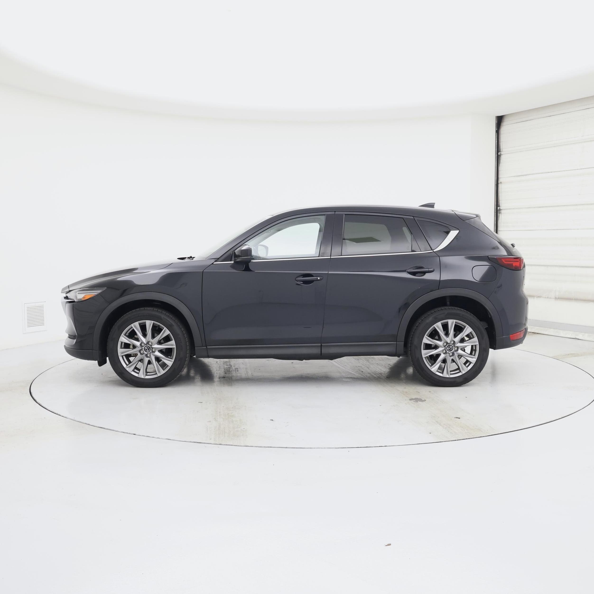 Thumbnail: 2021 Mazda CX-5 - 3
