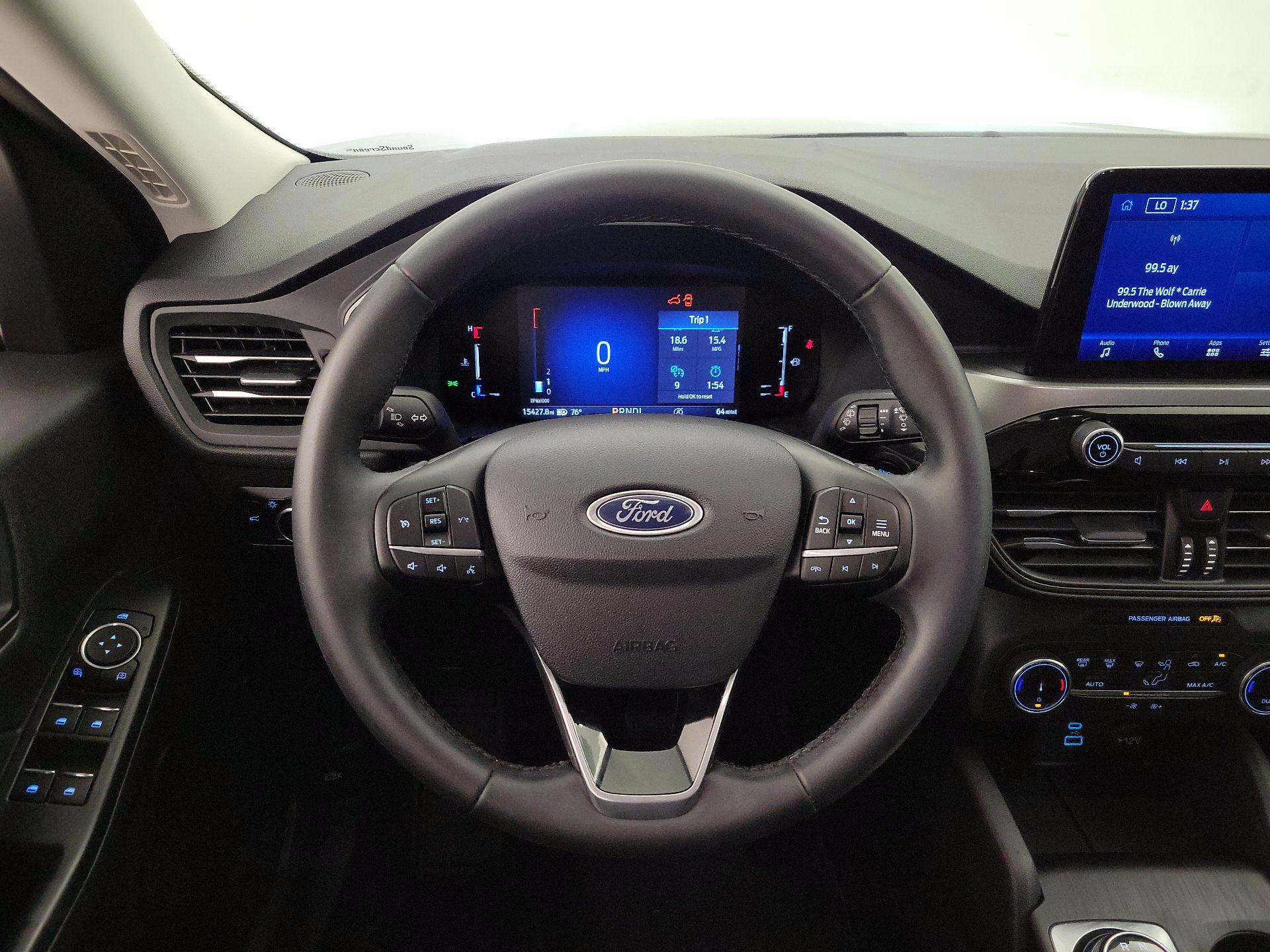 Thumbnail: 2023 Ford Escape - 10