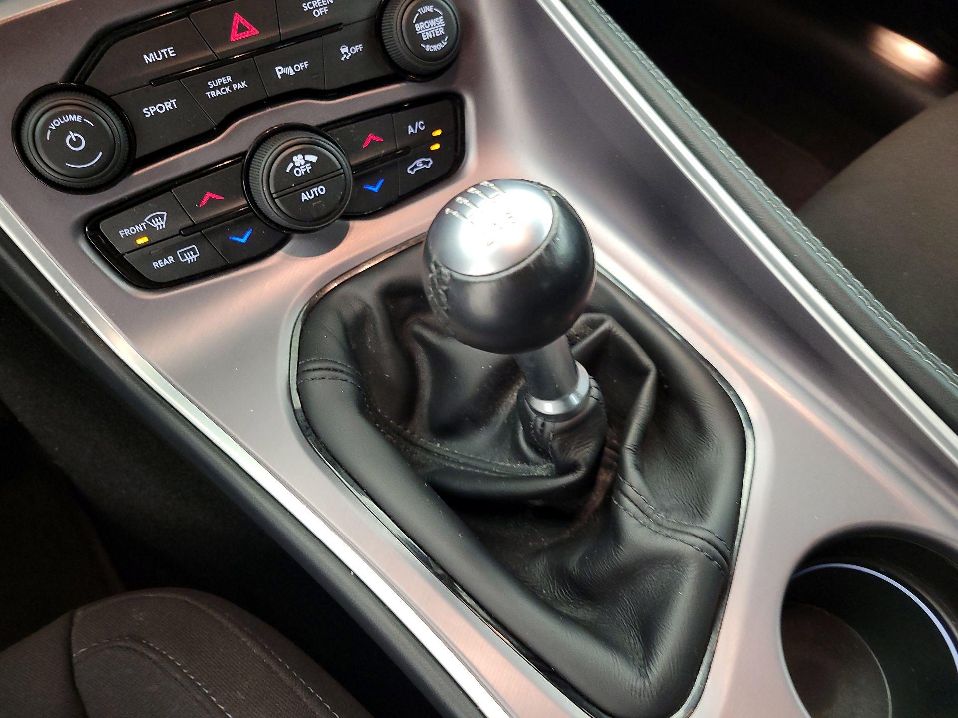 Thumbnail: 2022 Dodge Challenger - 17