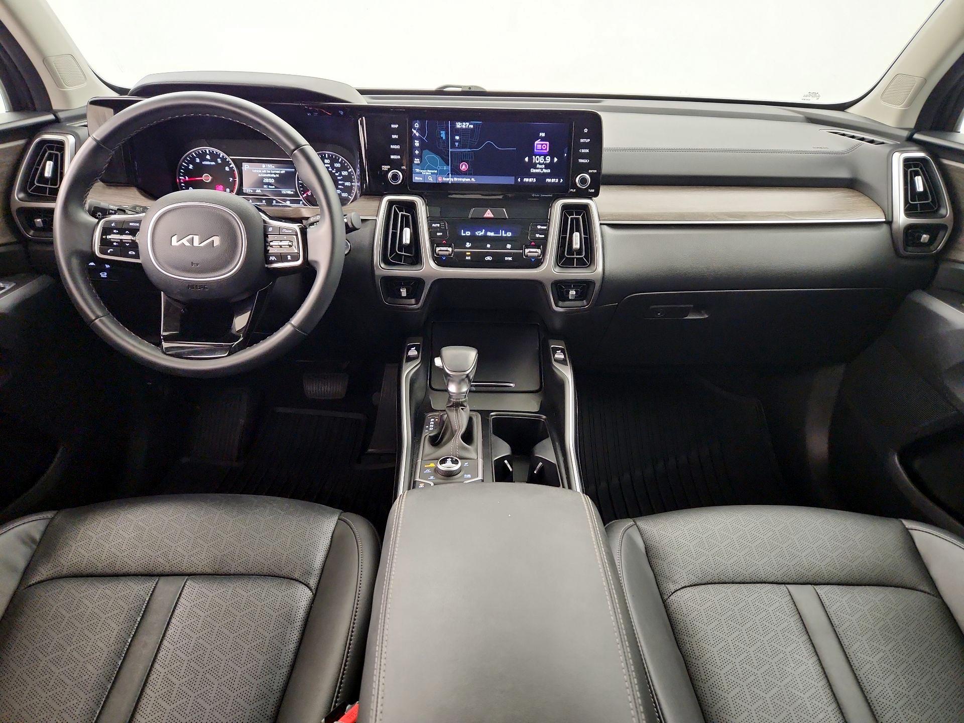 Thumbnail: 2022 Kia Sorento - 9