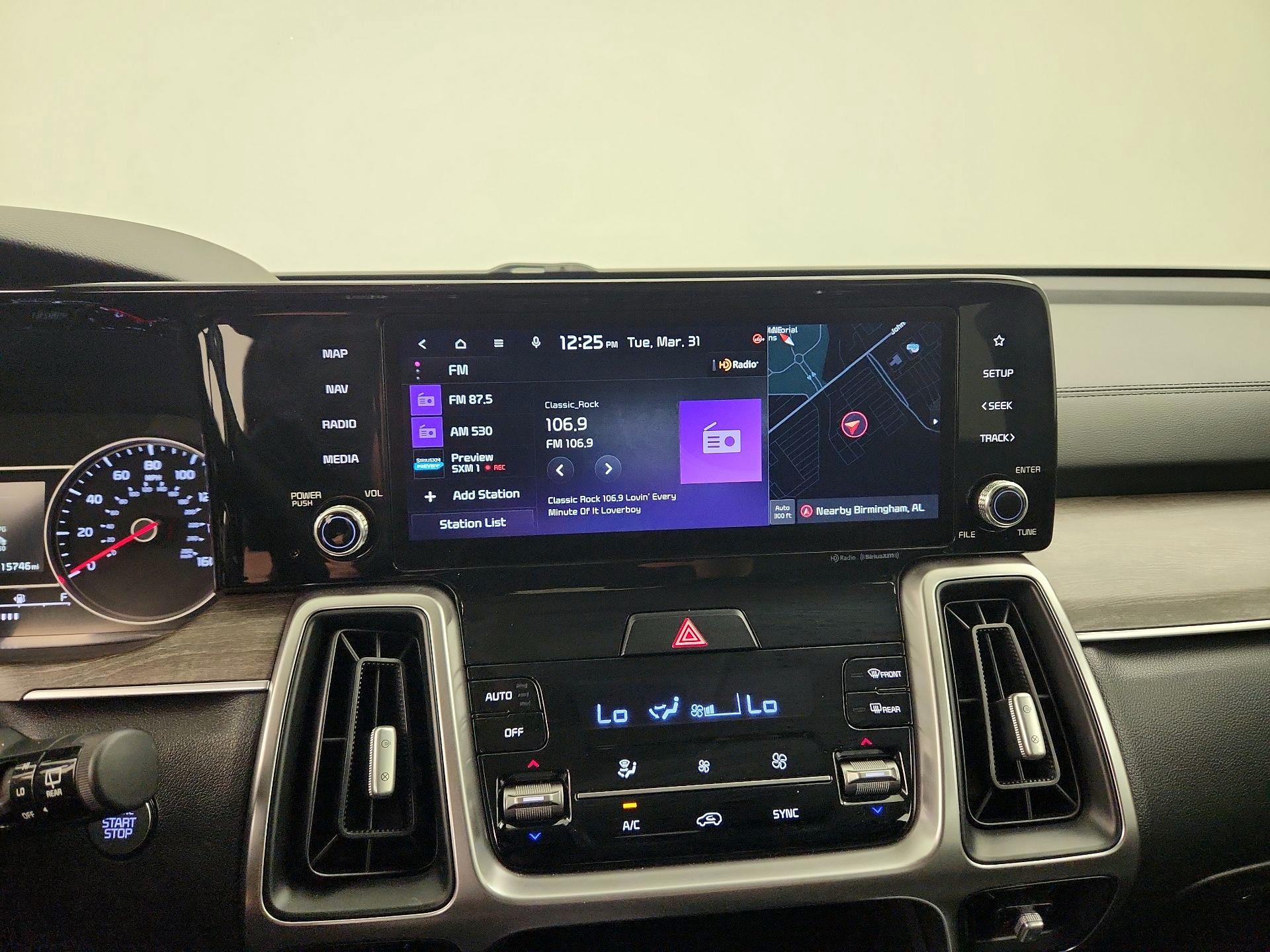 Thumbnail: 2022 Kia Sorento - 16