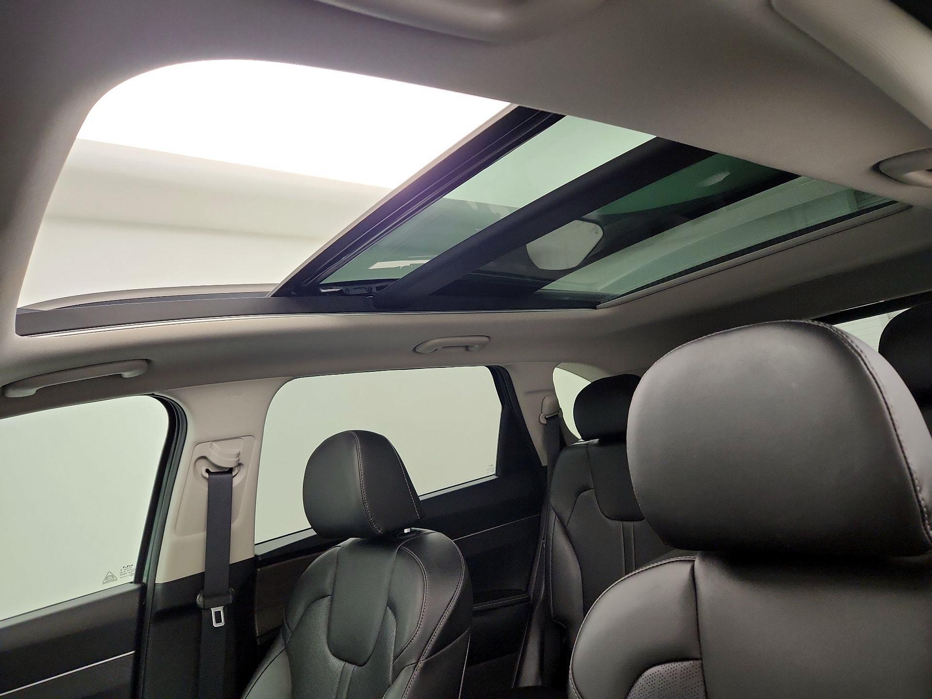 Thumbnail: 2022 Kia Sorento - 20