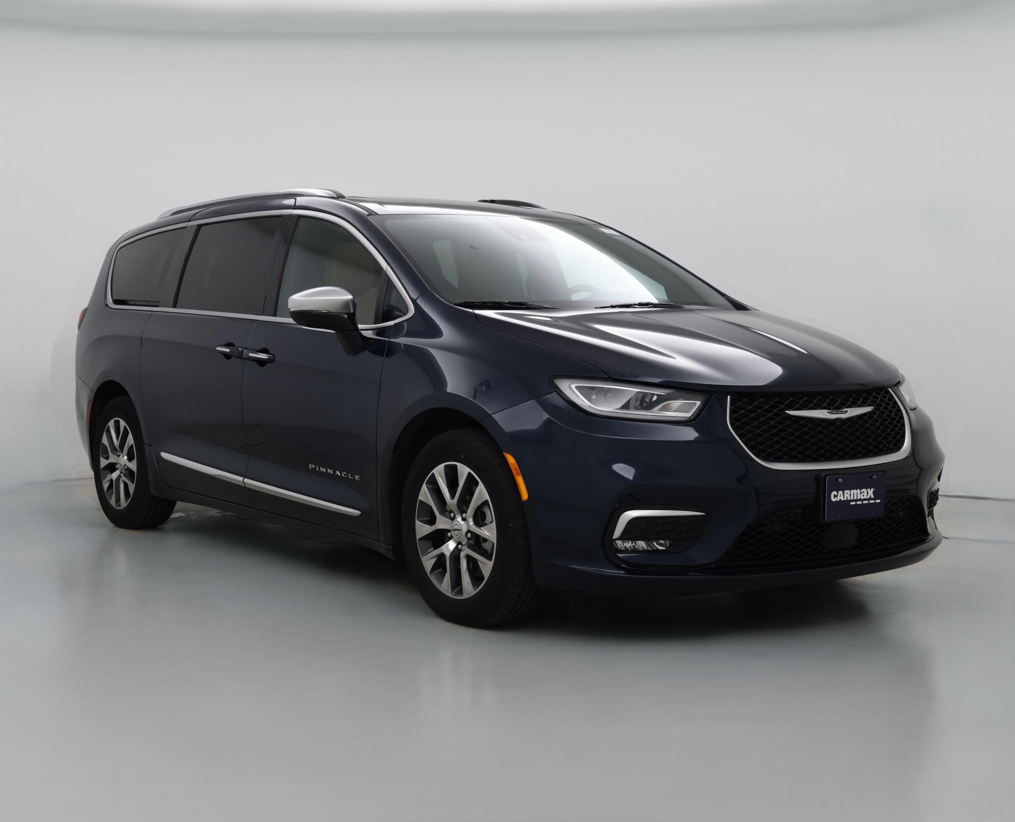 Thumbnail: 2023 Chrysler Pacifica - 1