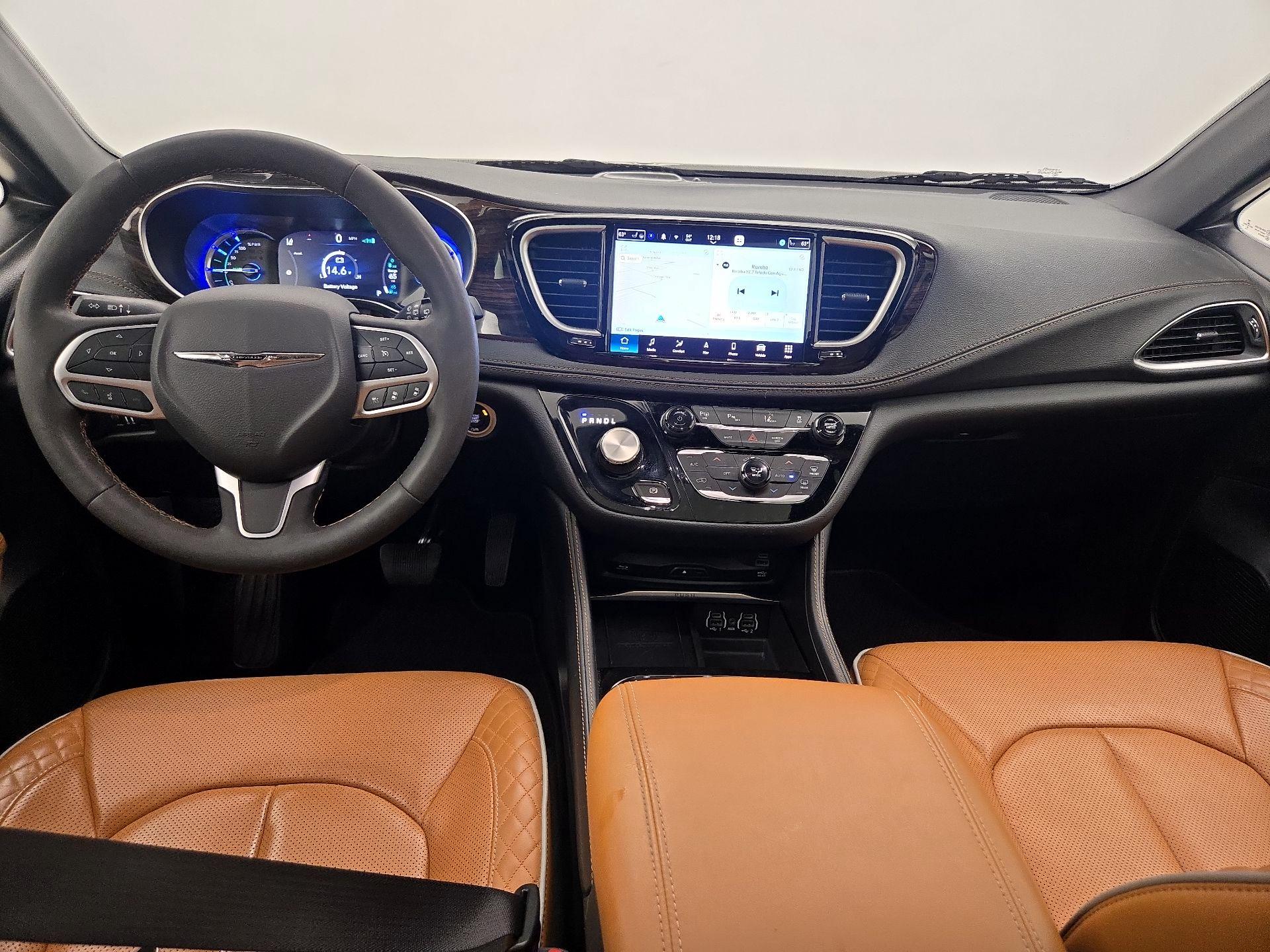 Thumbnail: 2023 Chrysler Pacifica - 9