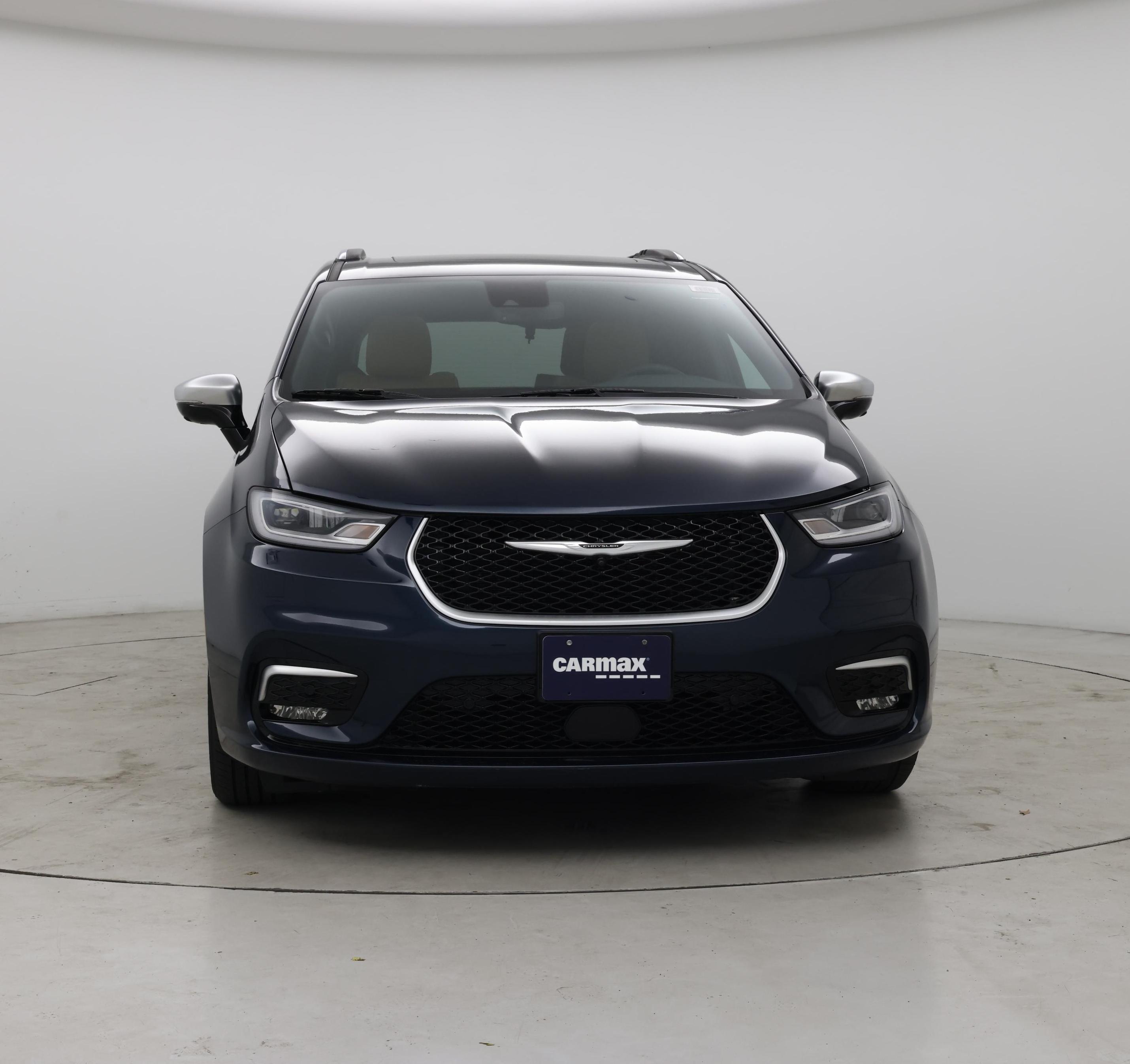 Thumbnail: 2023 Chrysler Pacifica - 5