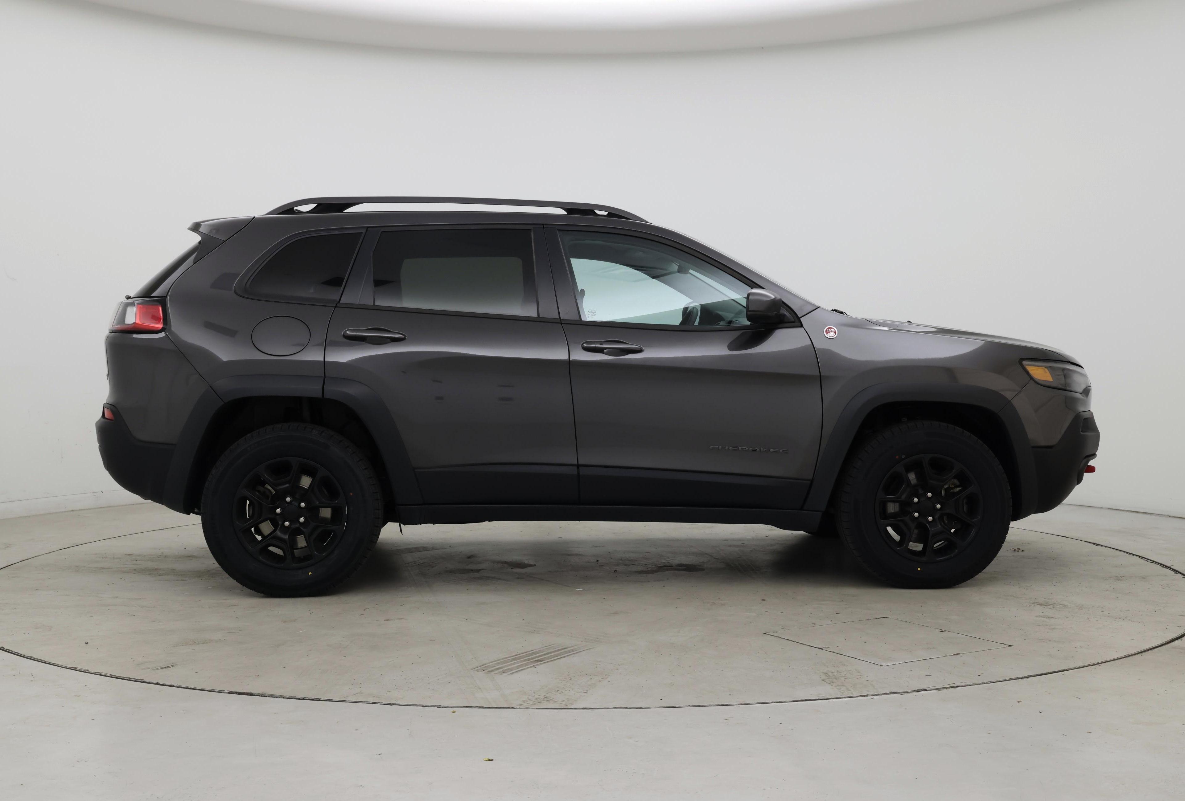 Thumbnail: 2021 Jeep Cherokee - 7