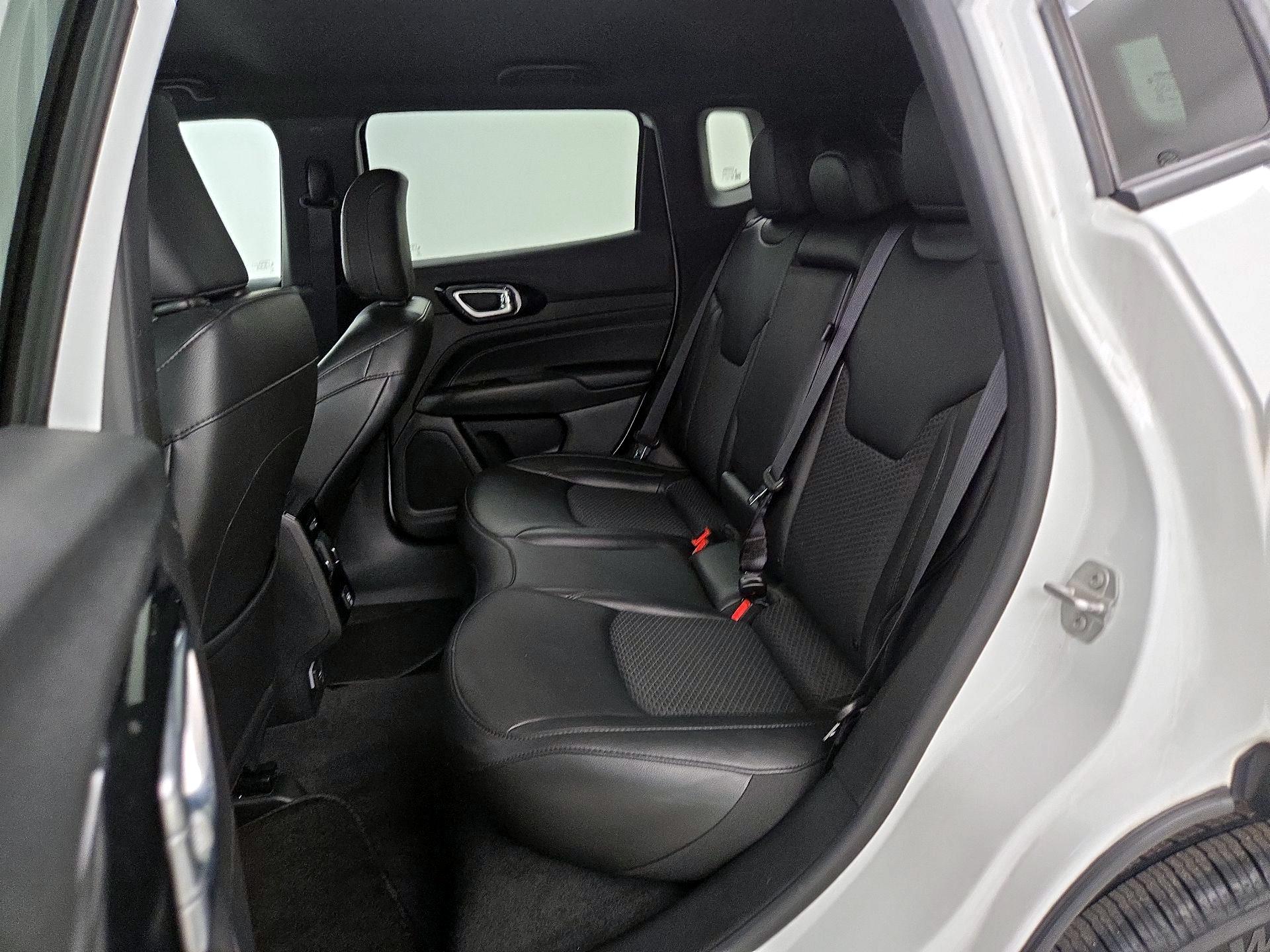 Thumbnail: 2022 Jeep Compass - 19