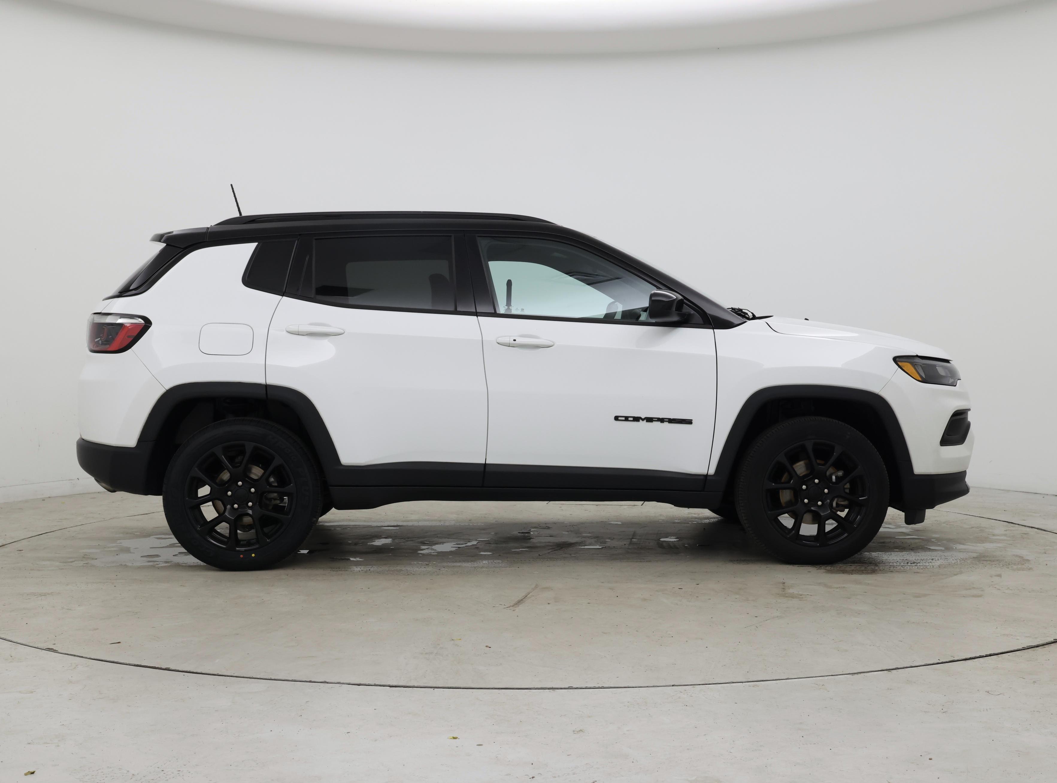 Thumbnail: 2022 Jeep Compass - 7