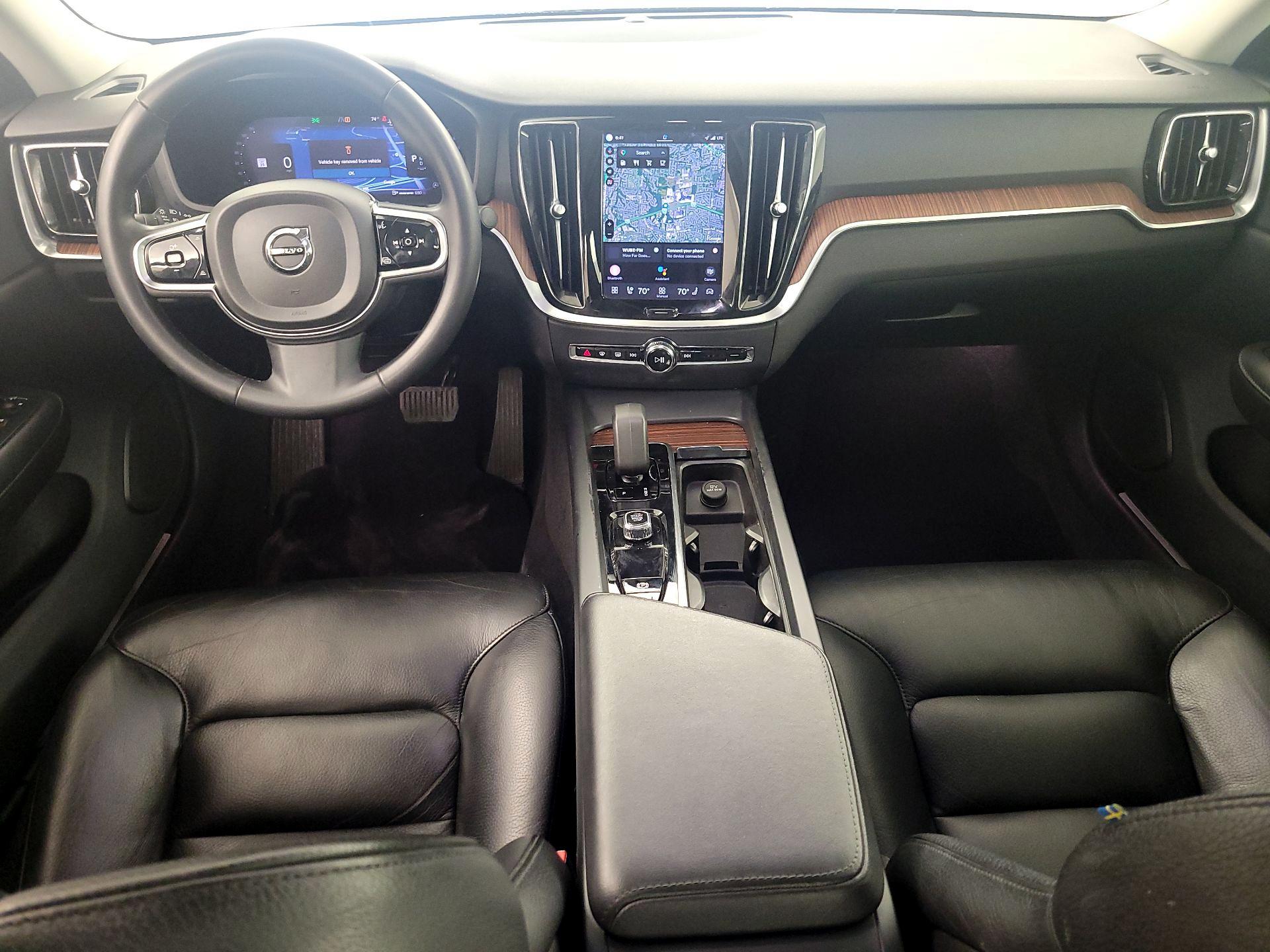 Thumbnail: 2024 Volvo S60 - 9