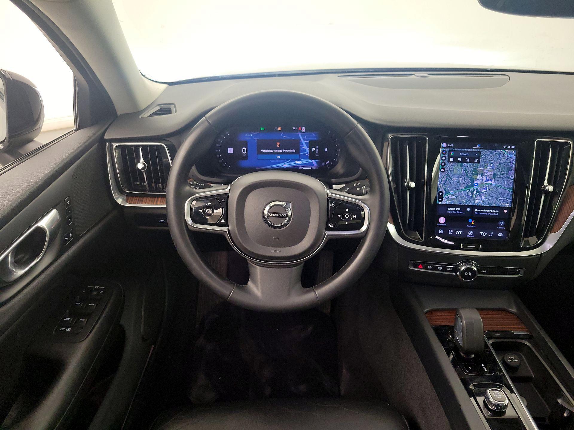 Thumbnail: 2024 Volvo S60 - 10
