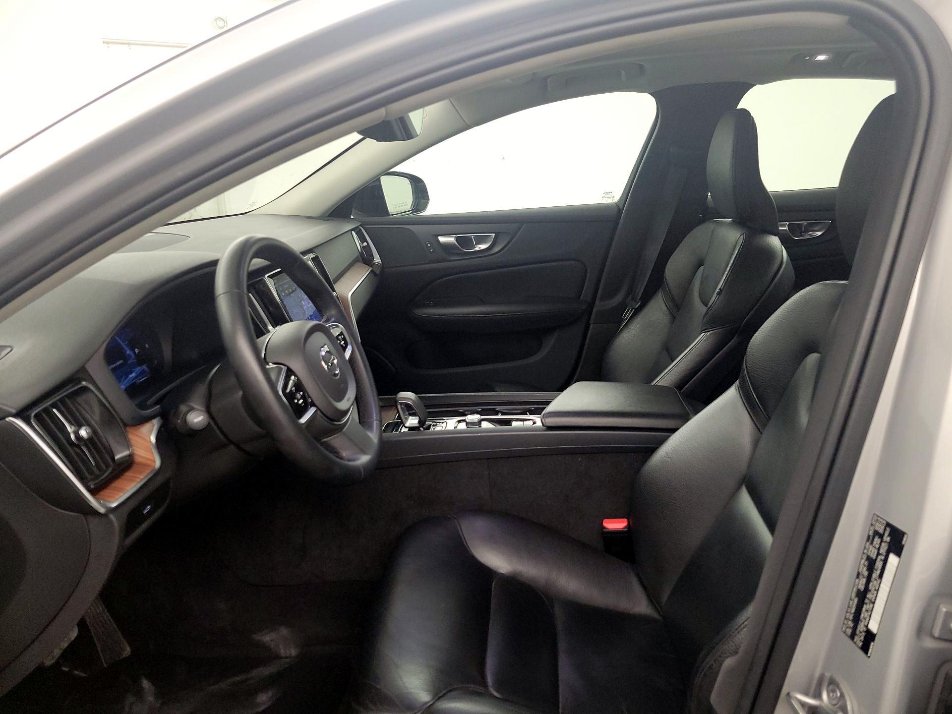 Thumbnail: 2024 Volvo S60 - 11
