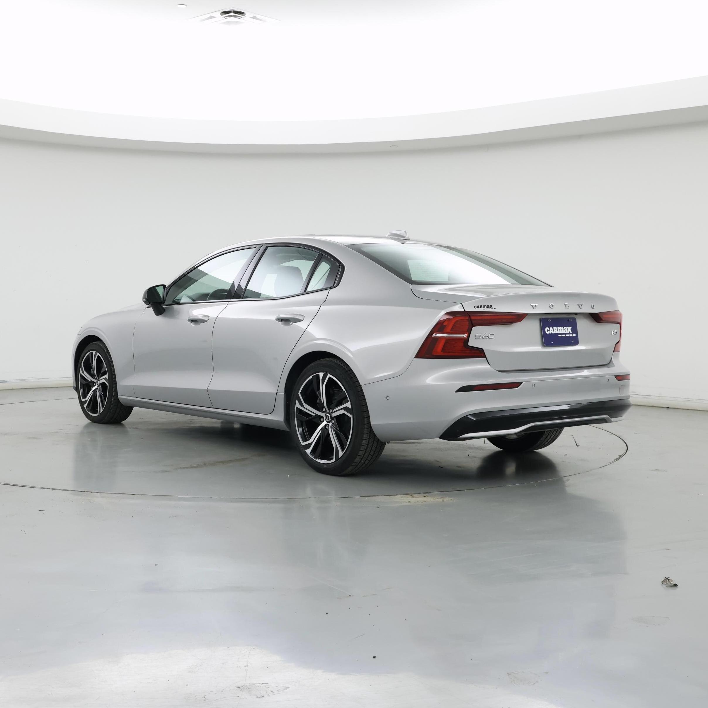 Thumbnail: 2024 Volvo S60 - 2