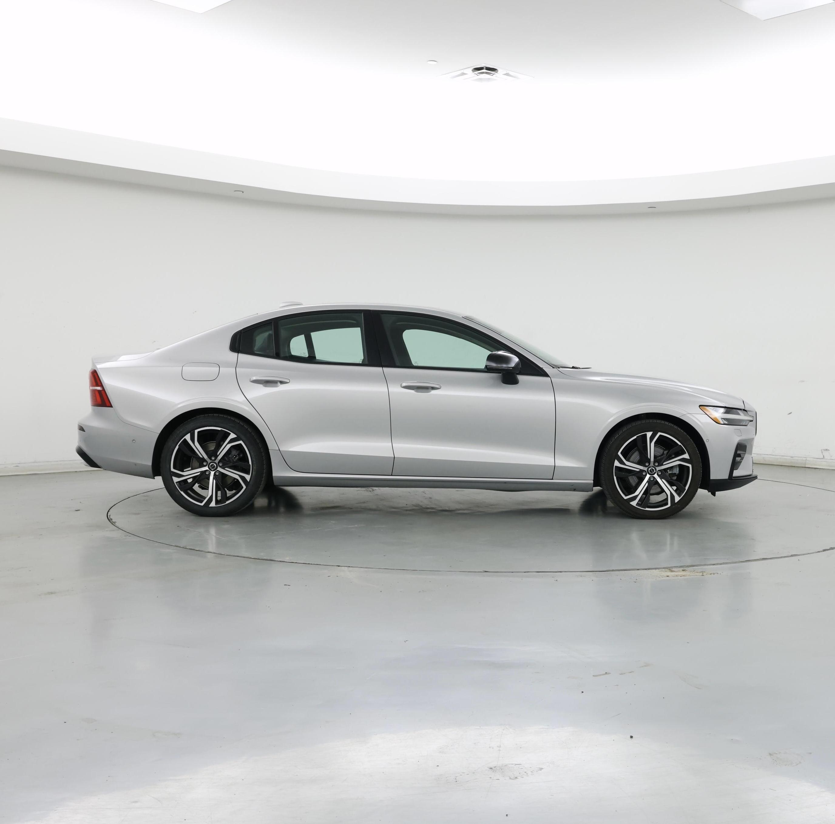 Thumbnail: 2024 Volvo S60 - 7