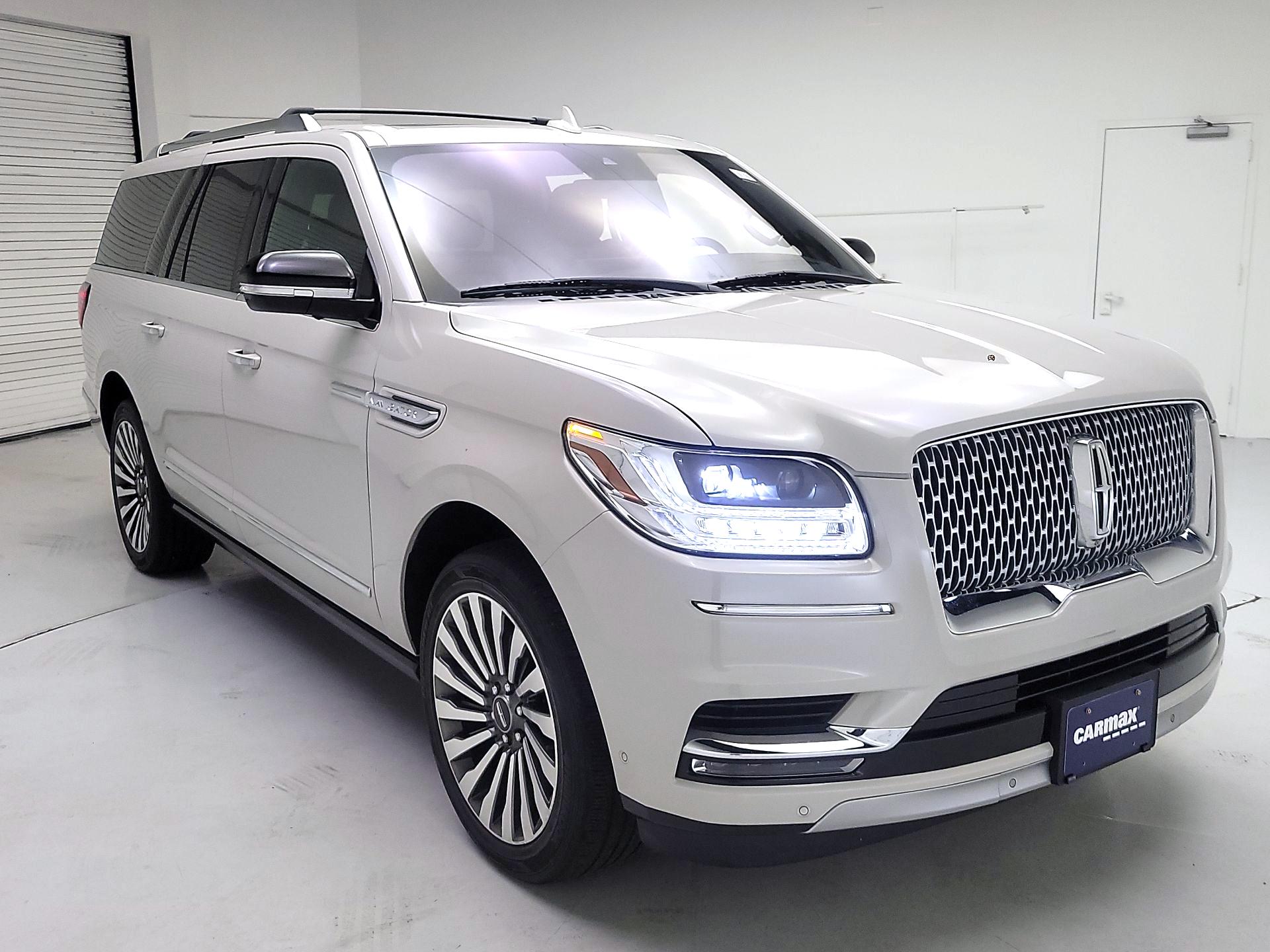 Thumbnail: 2019 Lincoln Navigator L - 1