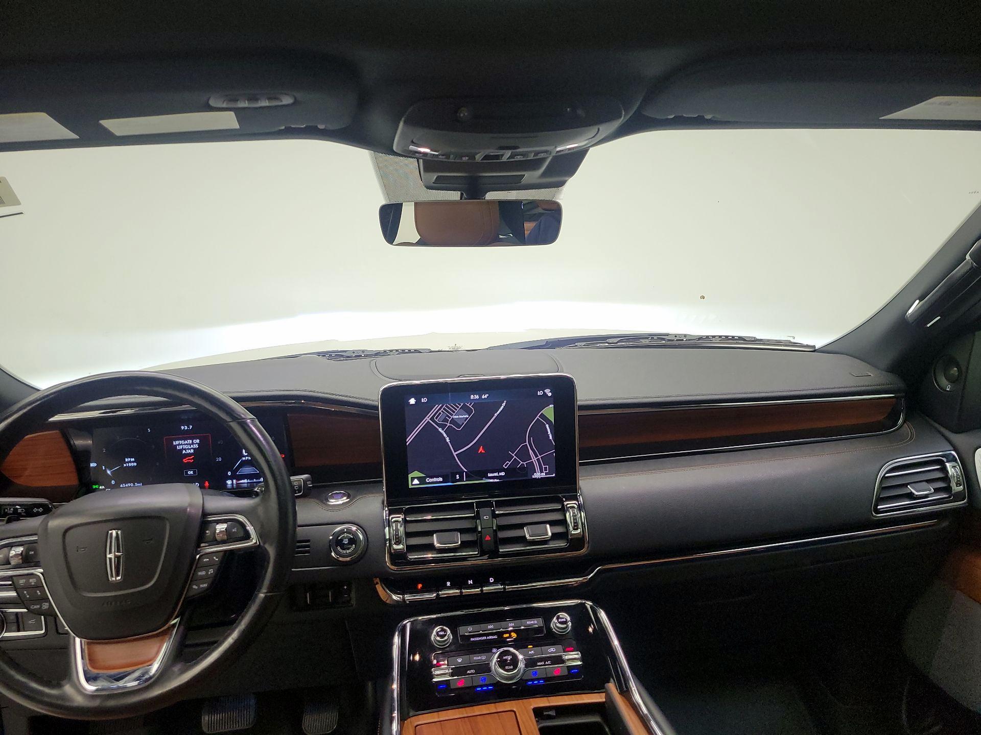 Thumbnail: 2019 Lincoln Navigator L - 8