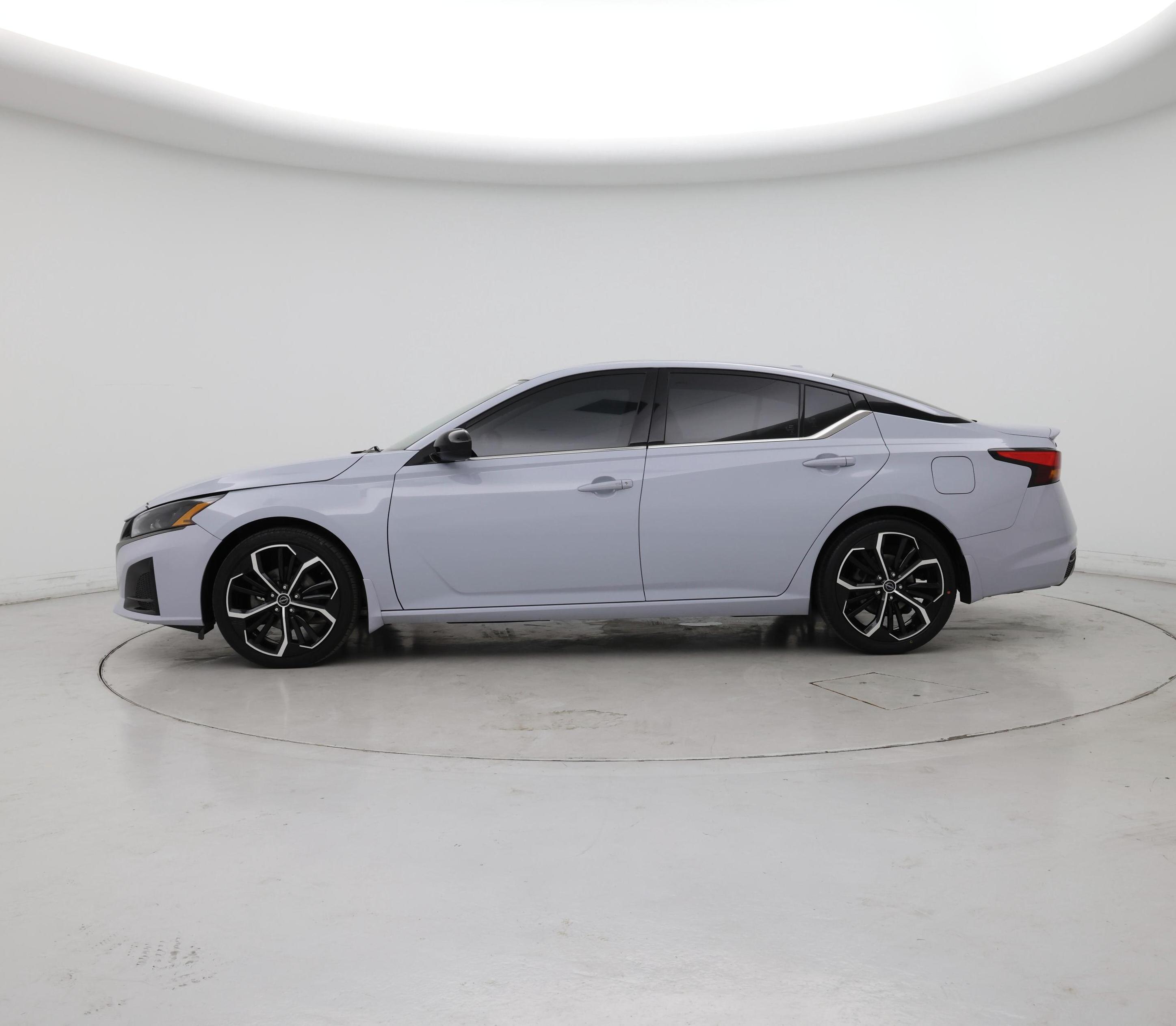 Thumbnail: 2023 Nissan Altima - 3