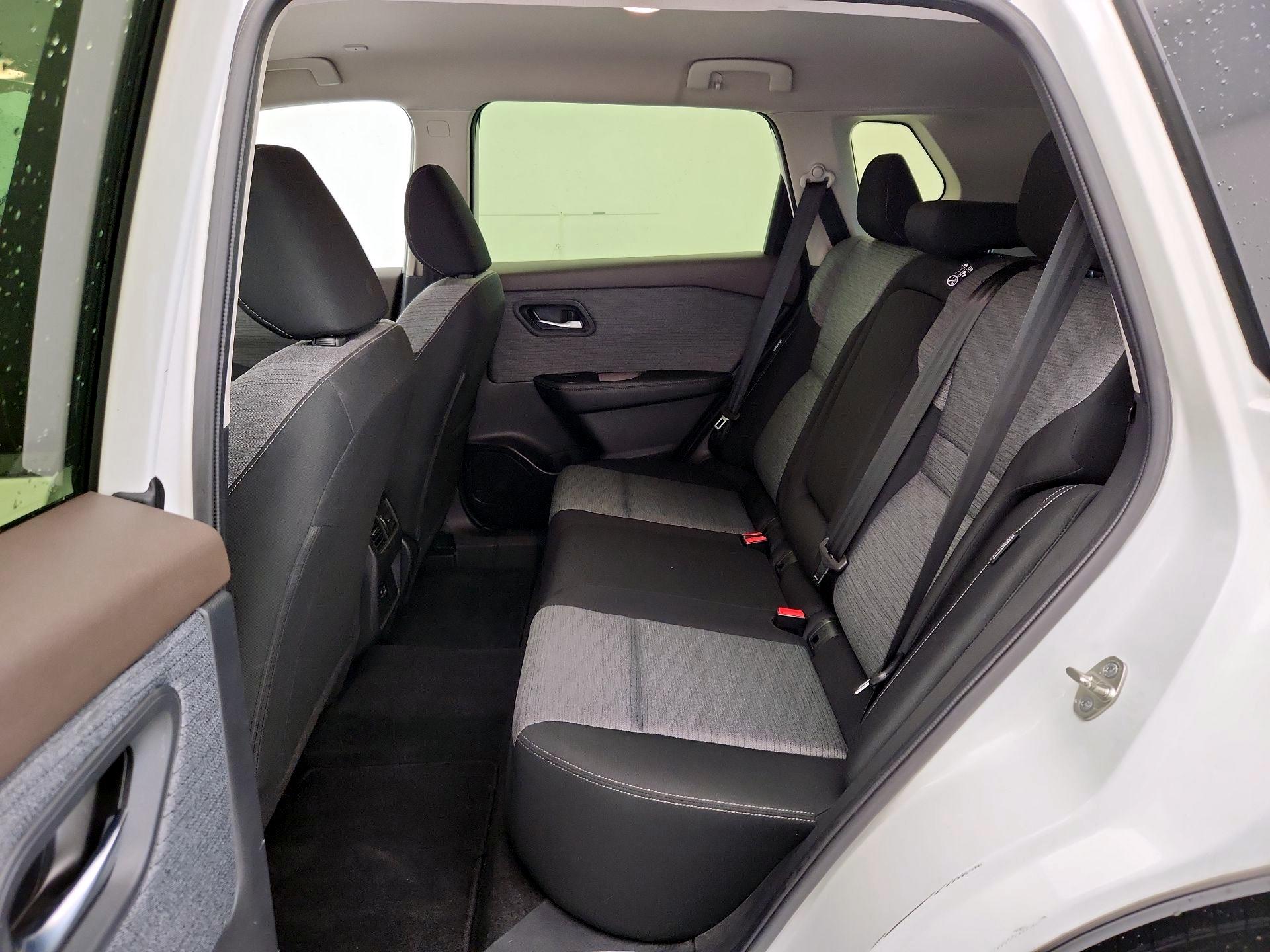 Thumbnail: 2023 Nissan Rogue - 19