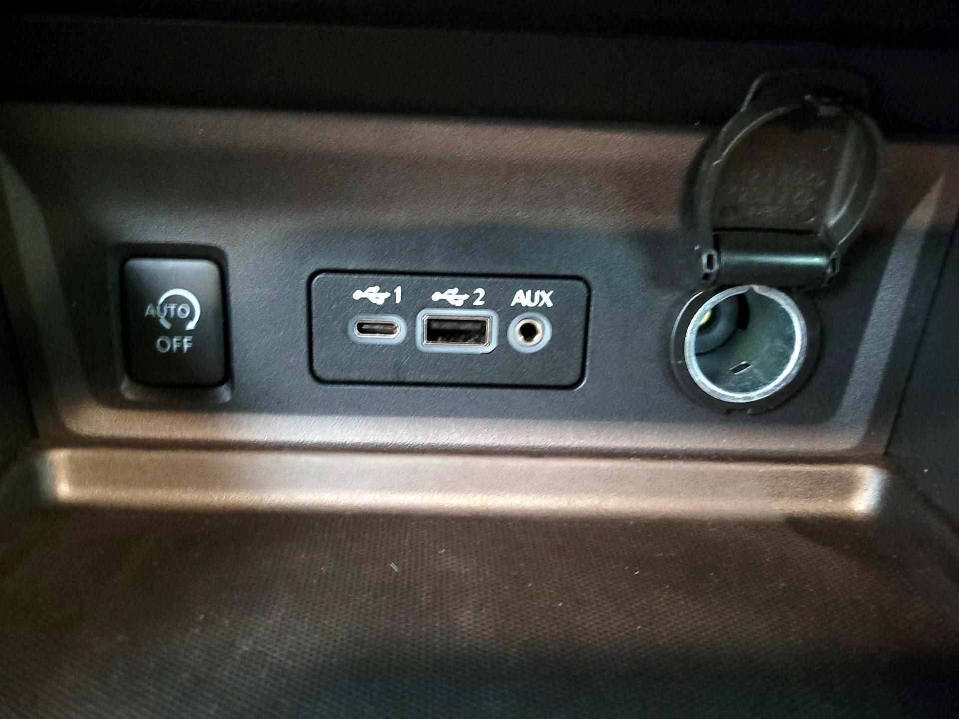 Thumbnail: 2024 Nissan Sentra - 18