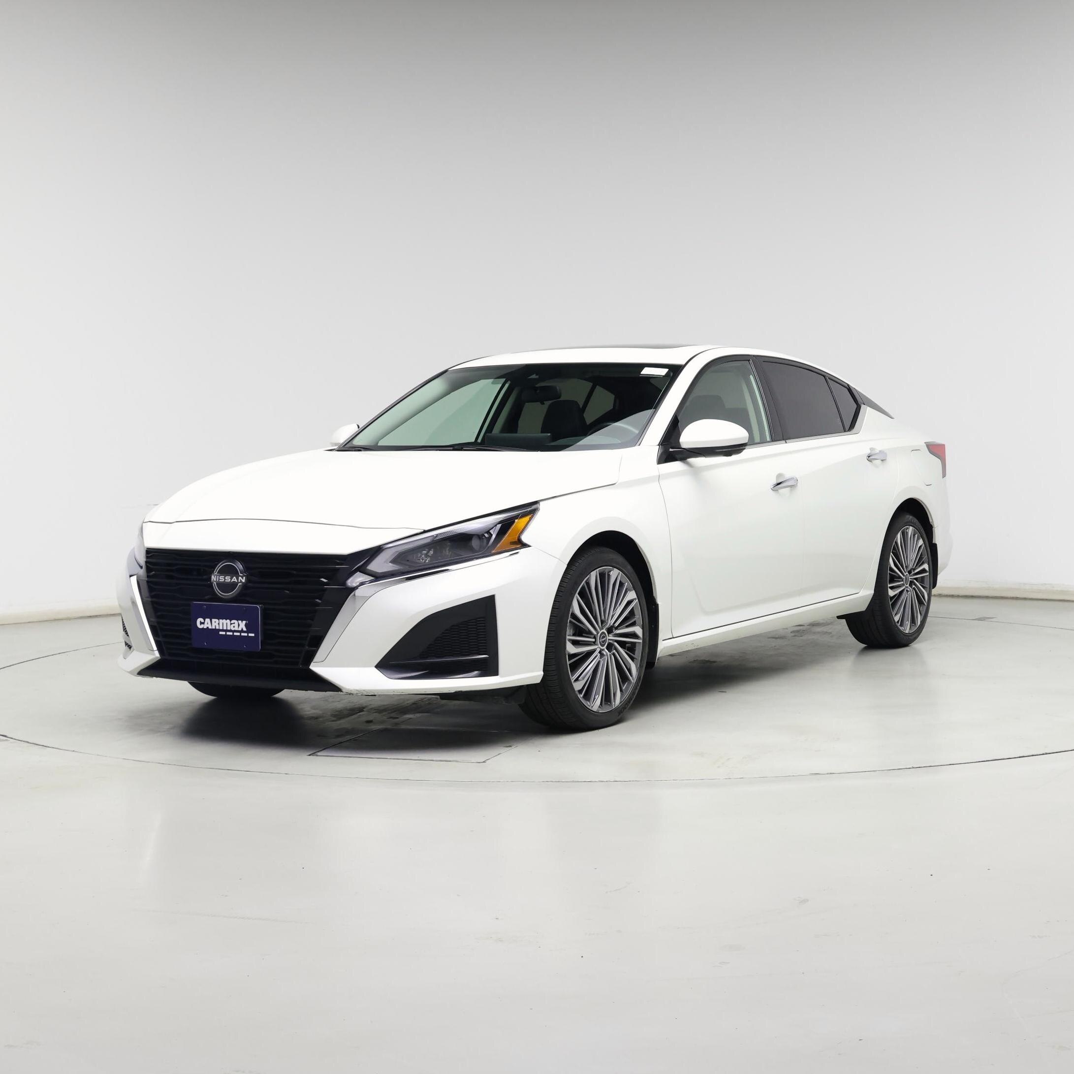 Thumbnail: 2023 Nissan Altima - 4