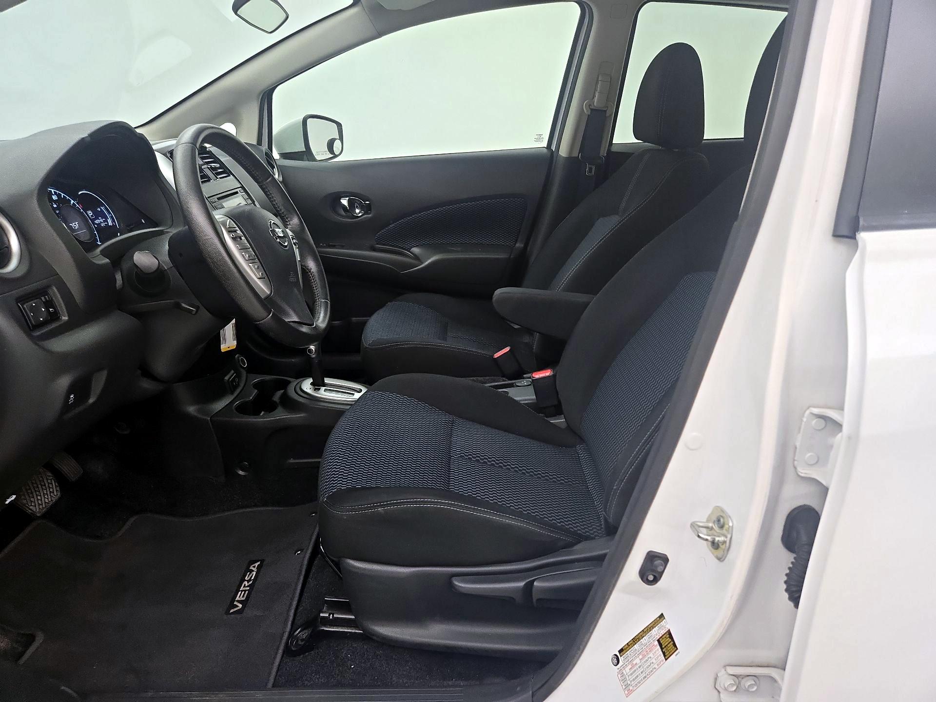 Thumbnail: 2017 Nissan Versa Note - 11