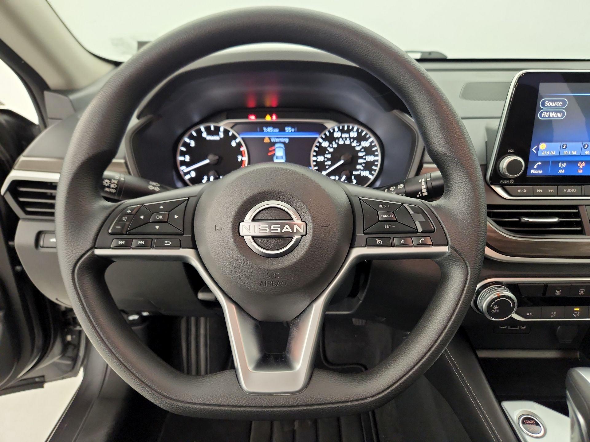 Thumbnail: 2023 Nissan Altima - 10