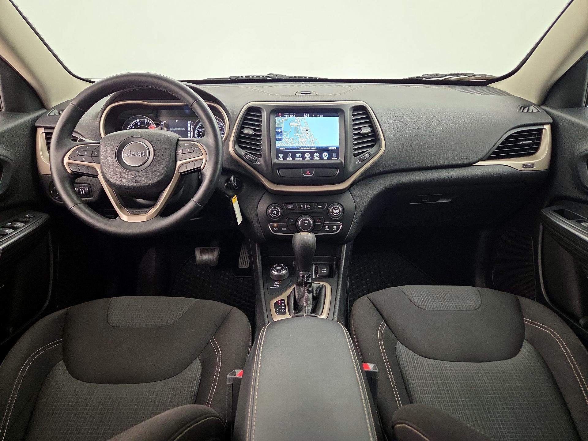 Thumbnail: 2017 Jeep Cherokee - 9