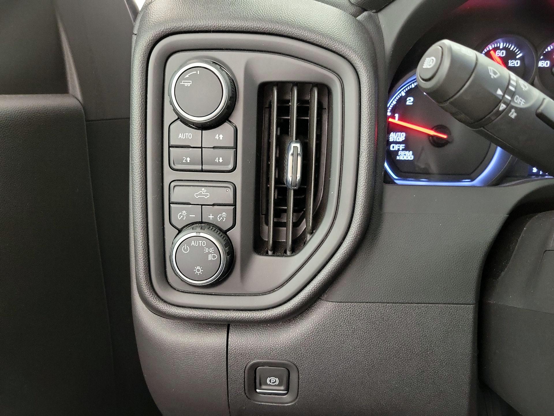 Thumbnail: 2023 Chevrolet Silverado 1500 - 13