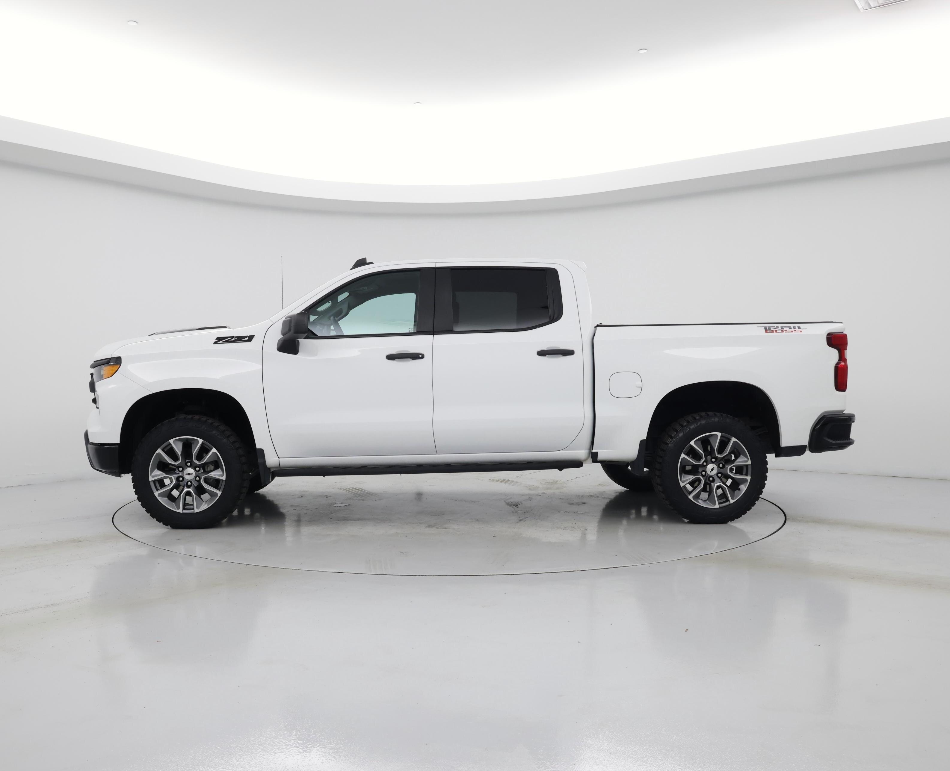 Thumbnail: 2023 Chevrolet Silverado 1500 - 3