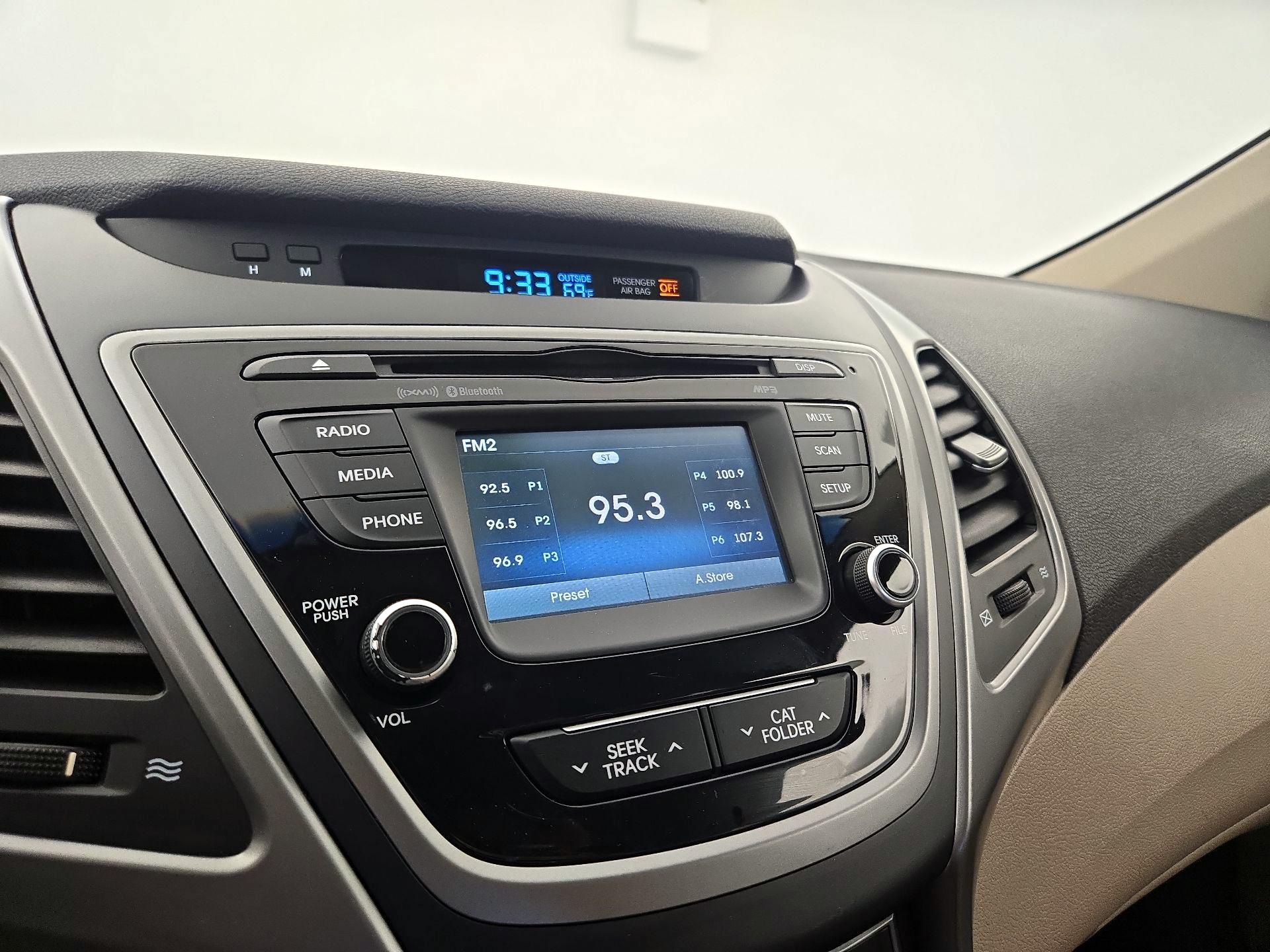 Thumbnail: 2016 Hyundai Elantra - 13