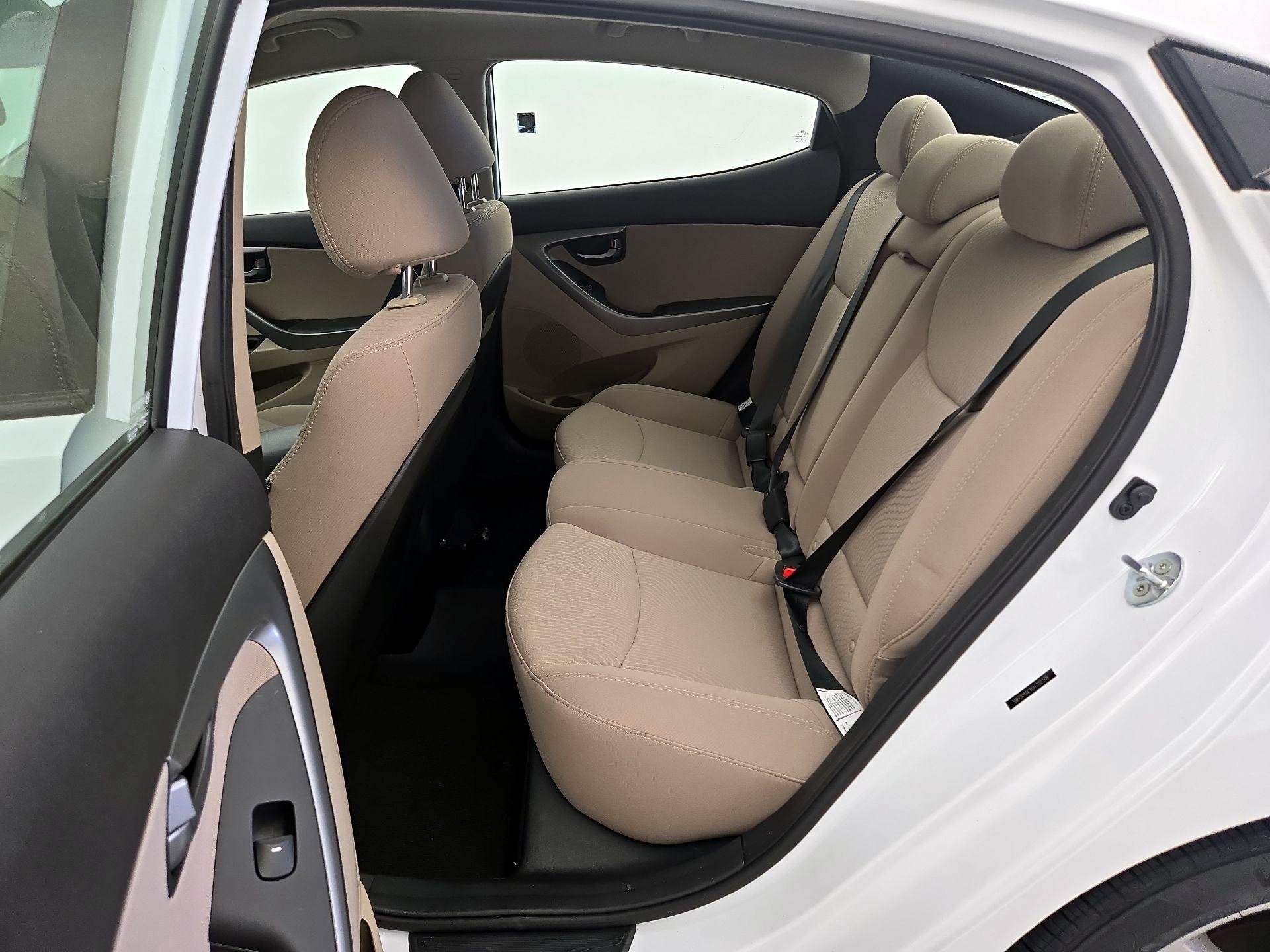 Thumbnail: 2016 Hyundai Elantra - 17