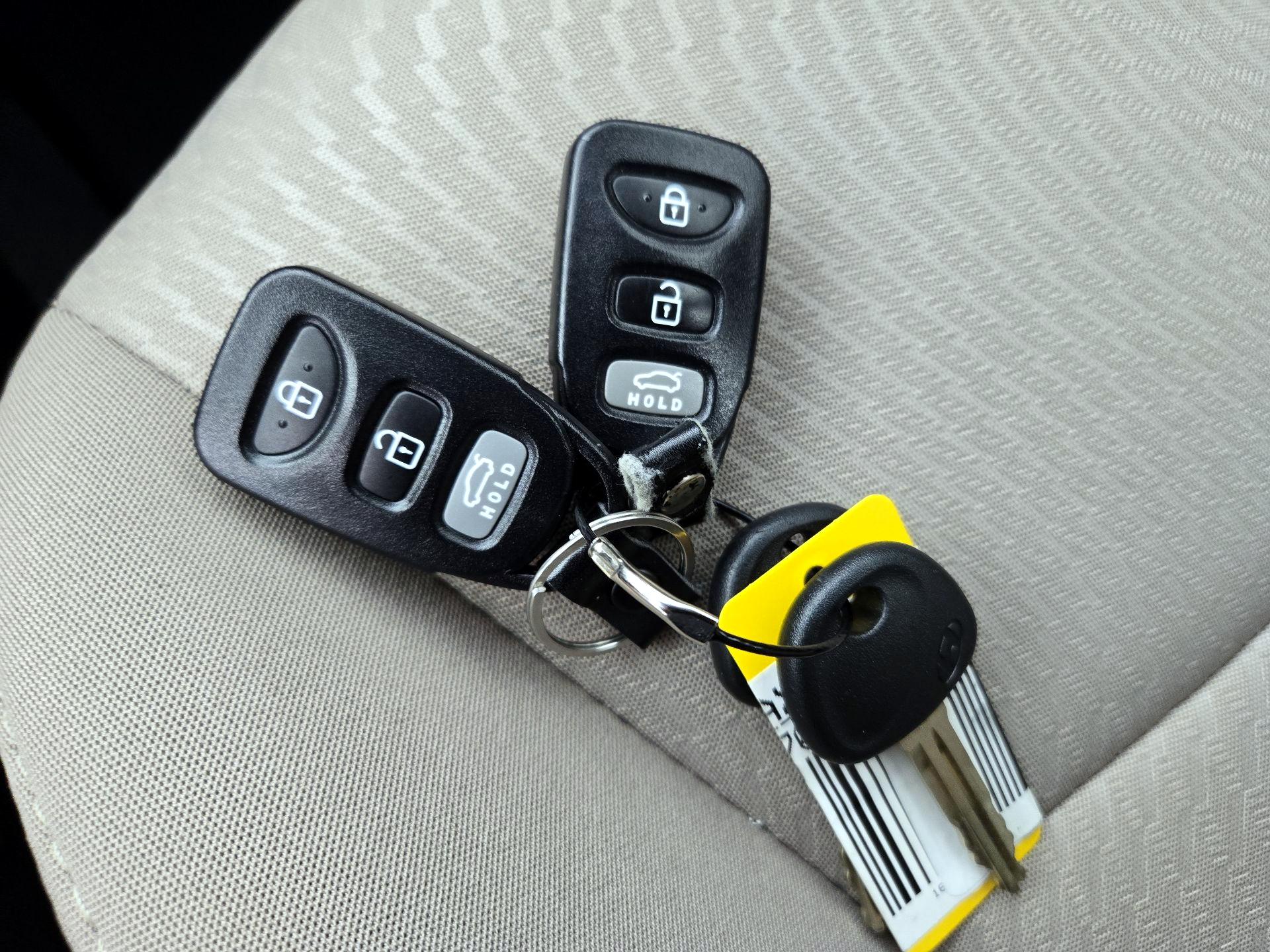 Thumbnail: 2016 Hyundai Elantra - 20