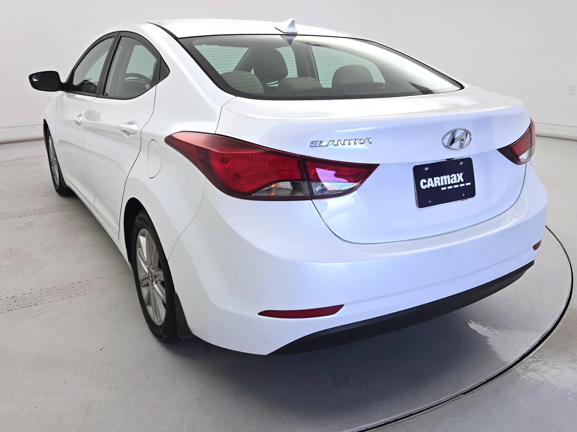 Thumbnail: 2016 Hyundai Elantra - 7