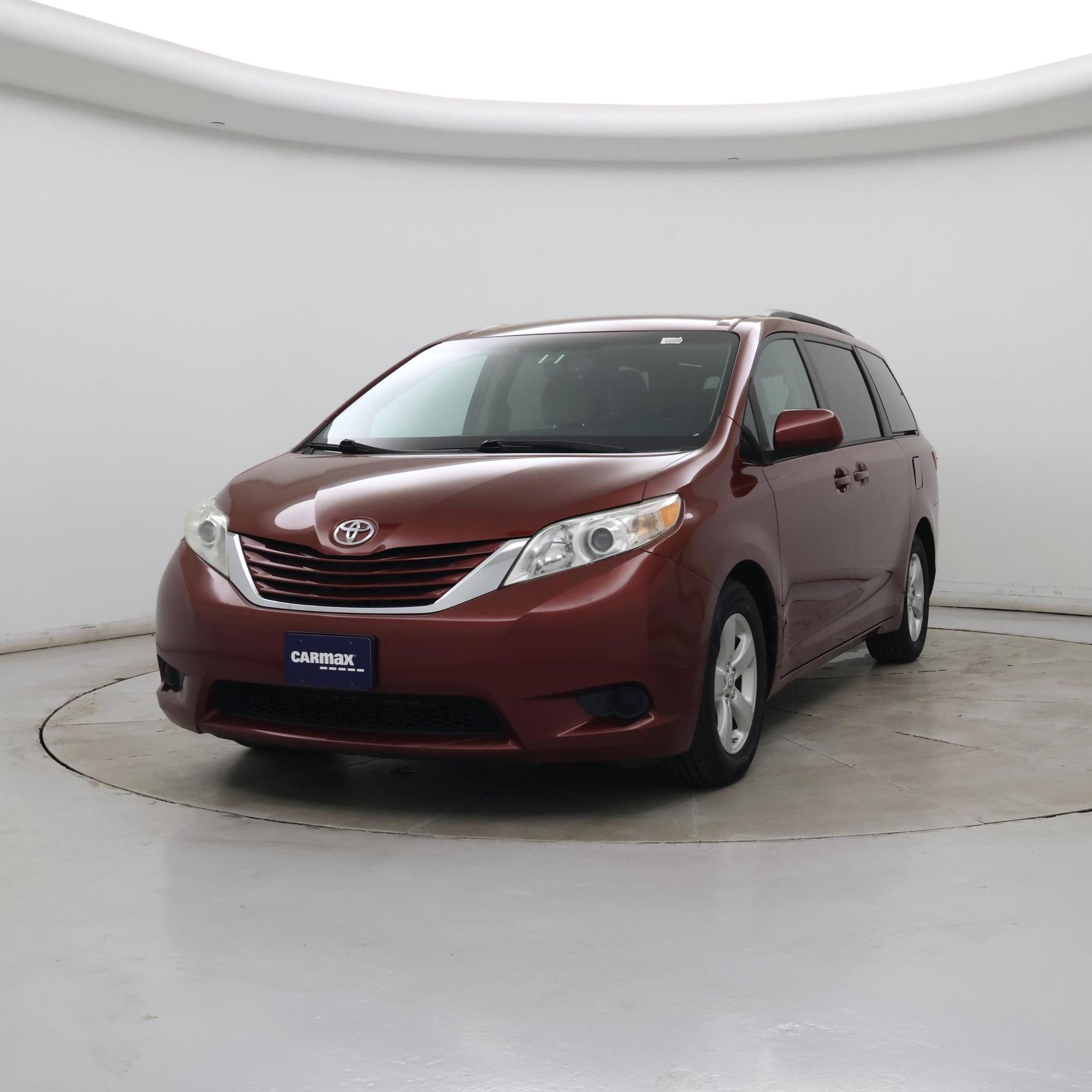 Thumbnail: 2015 Toyota Sienna - 4