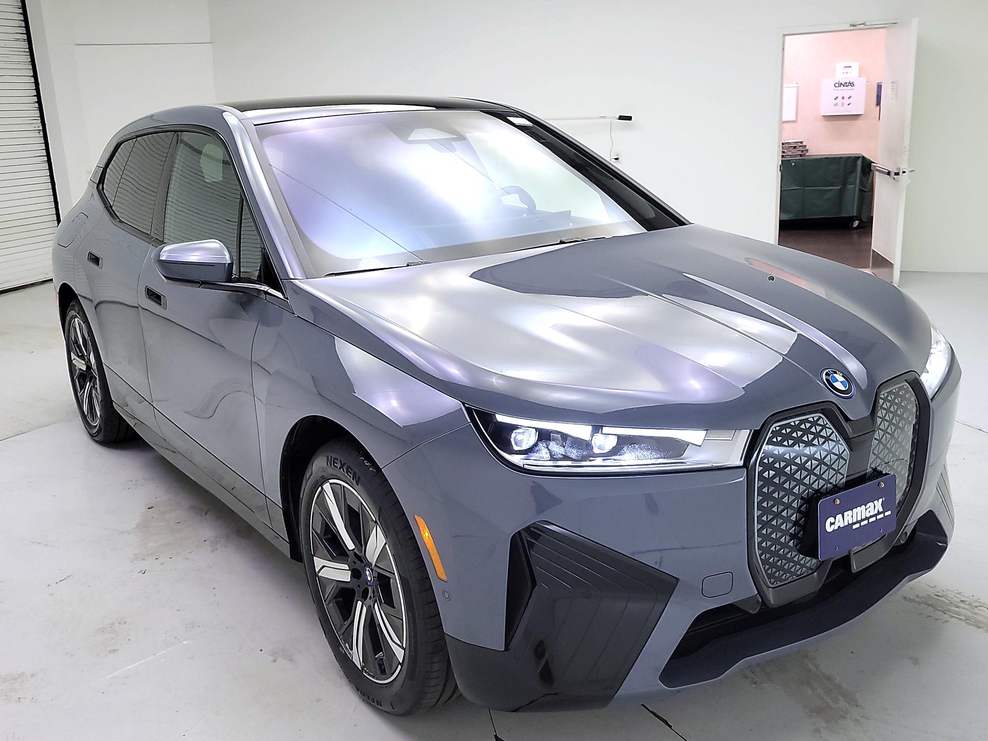 Thumbnail: 2023 BMW iX - 1