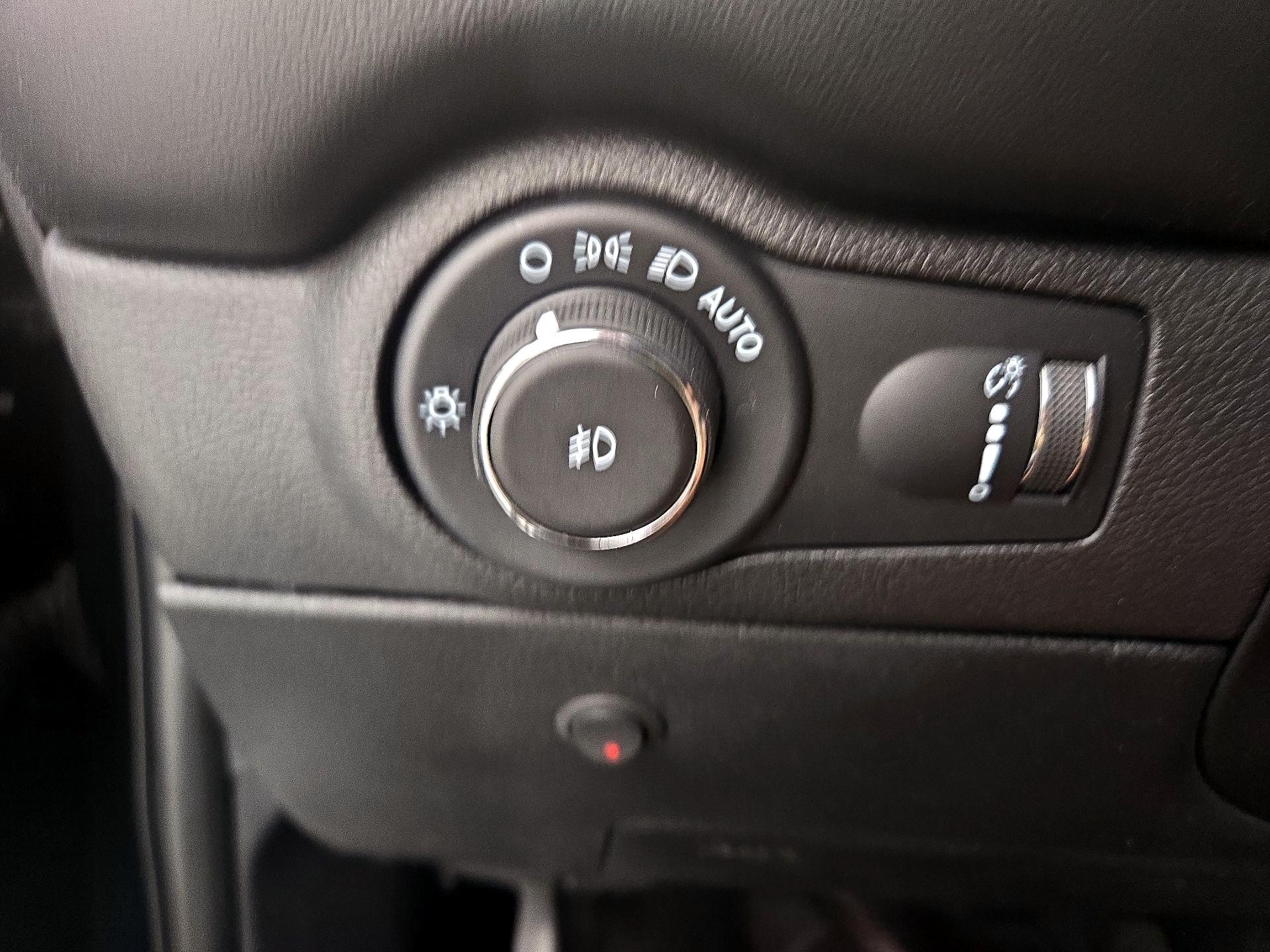 Thumbnail: 2021 Dodge Durango - 13