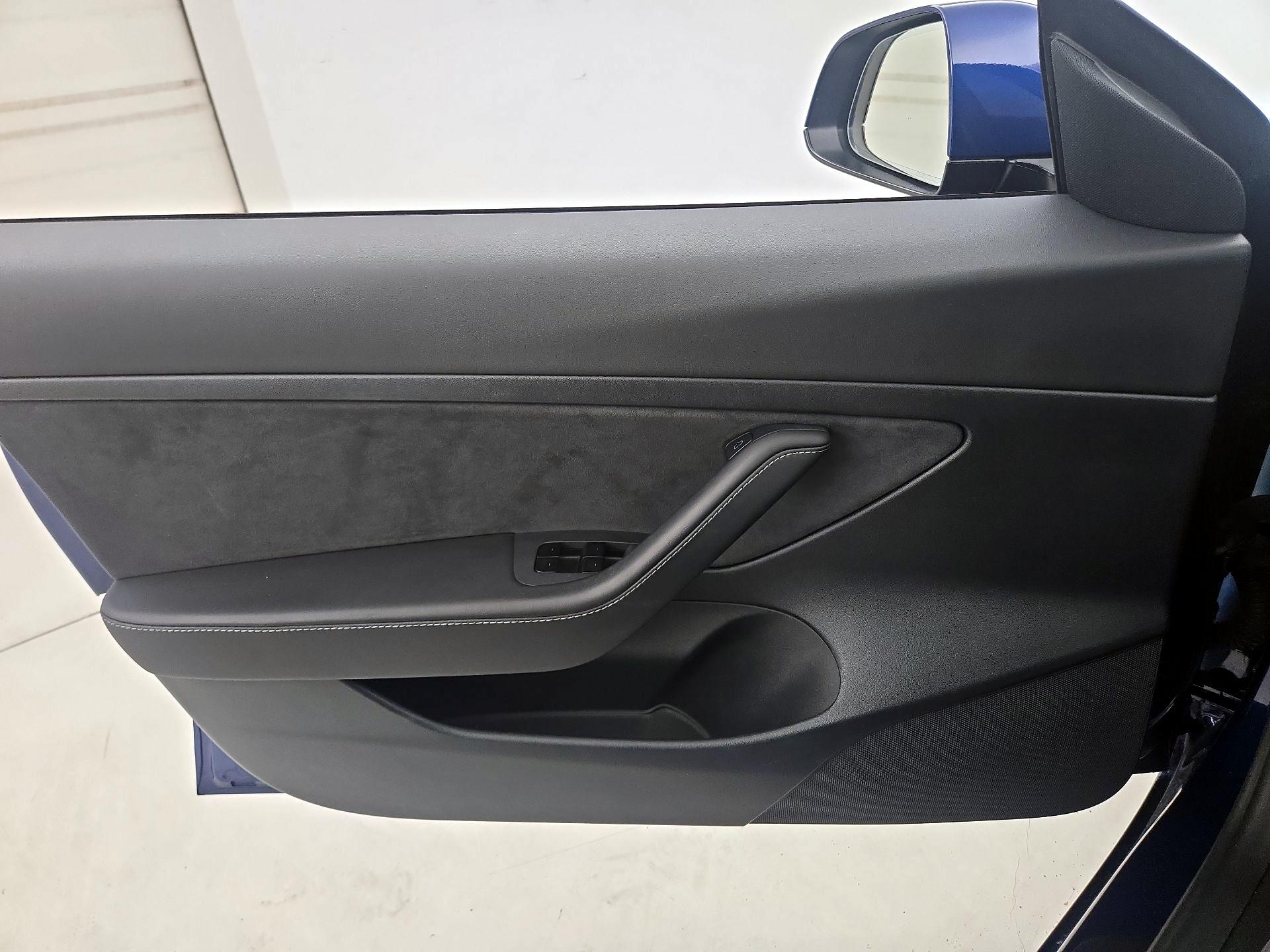 Thumbnail: 2021 Tesla Model 3 - 12