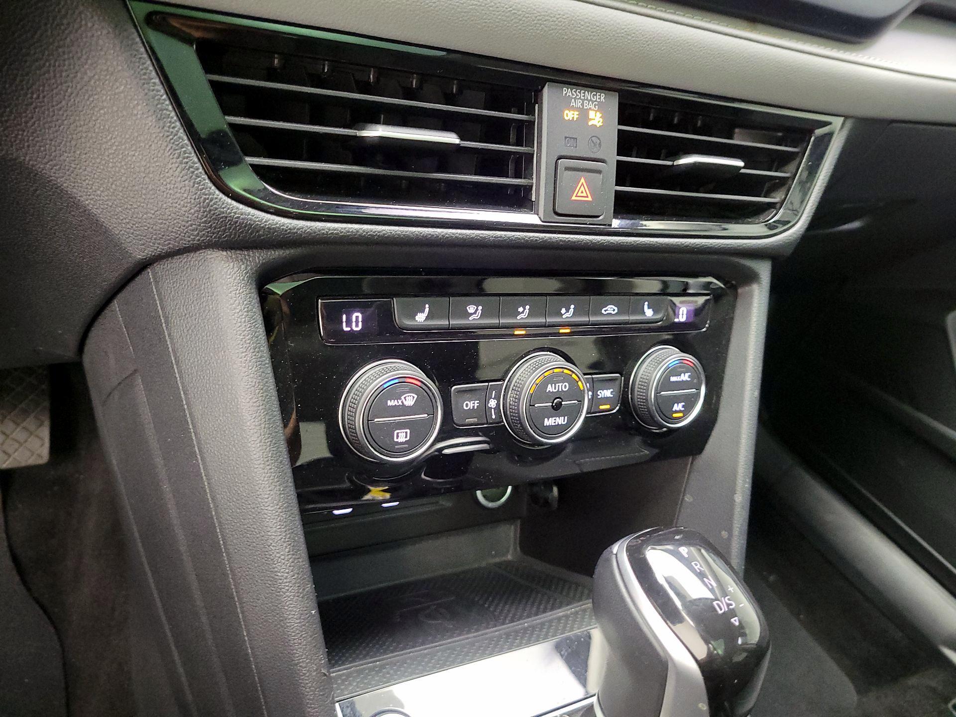 Thumbnail: 2024 Volkswagen Taos - 14