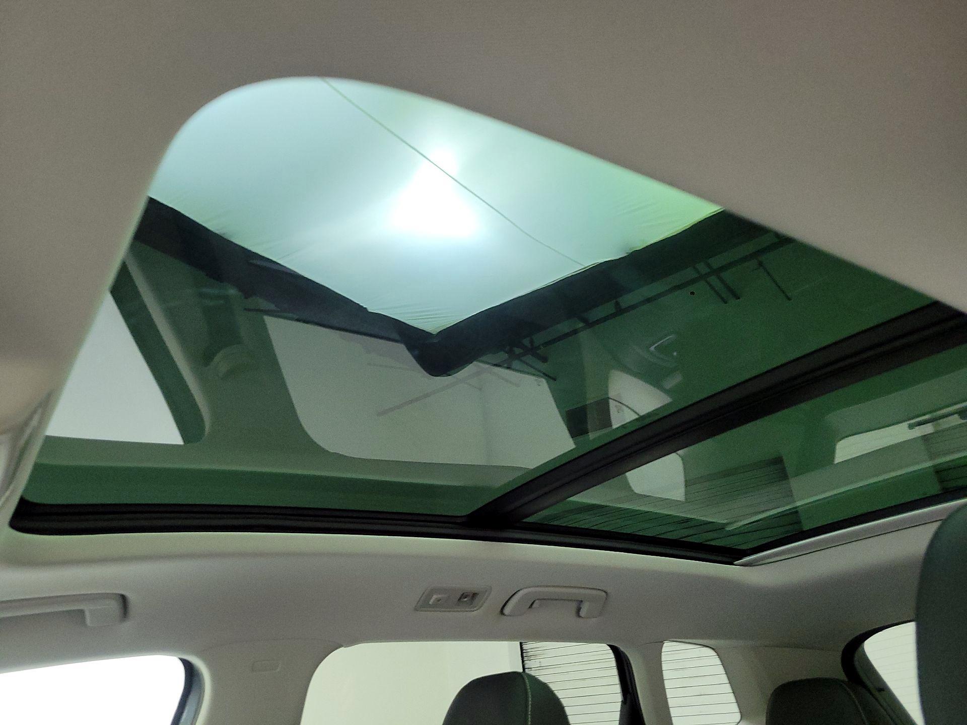 Thumbnail: 2024 Volkswagen Taos - 17