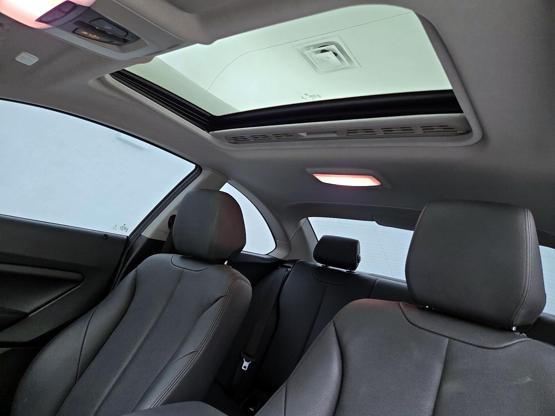 Thumbnail: 2015 BMW 2 Series - 18