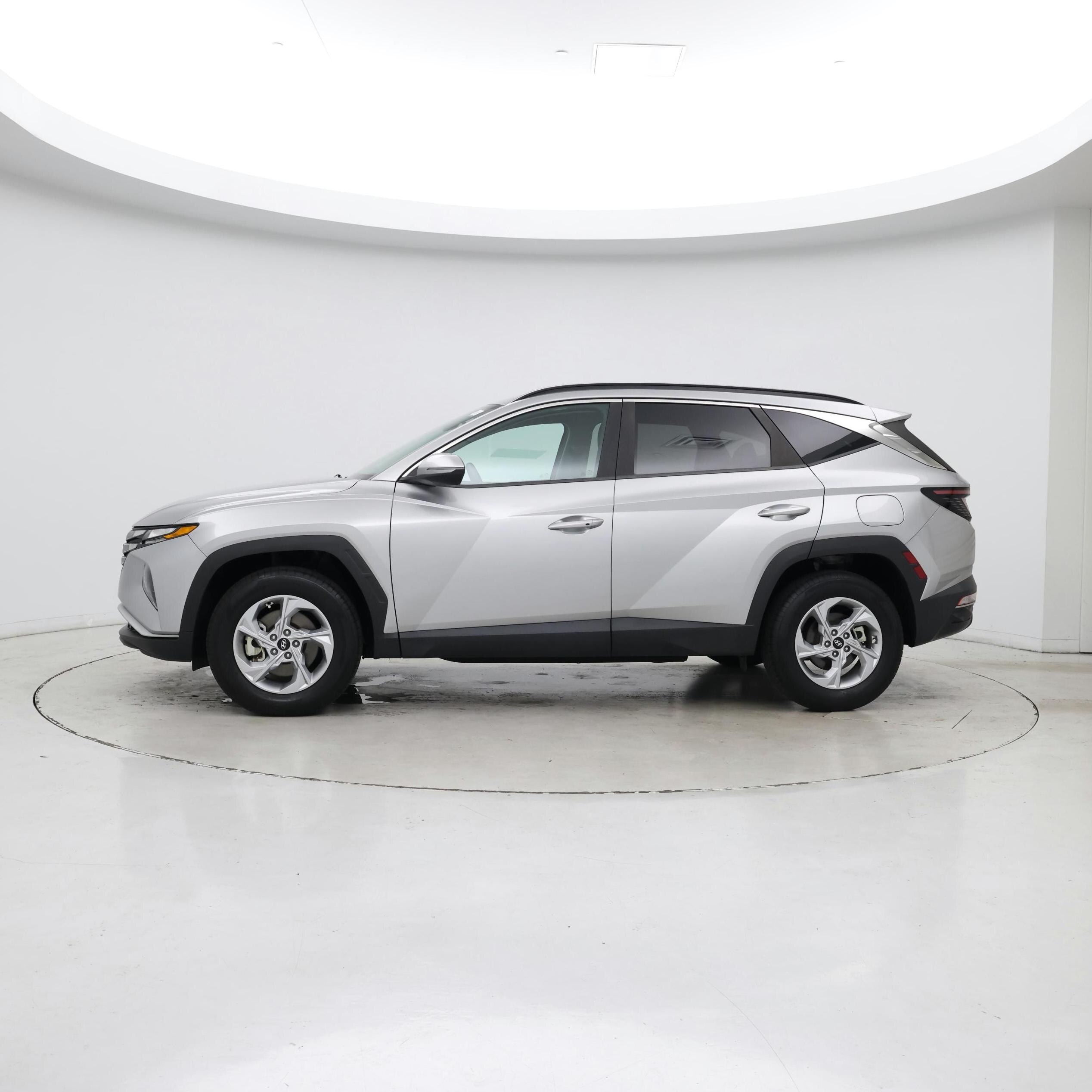 Thumbnail: 2022 Hyundai Tucson - 3