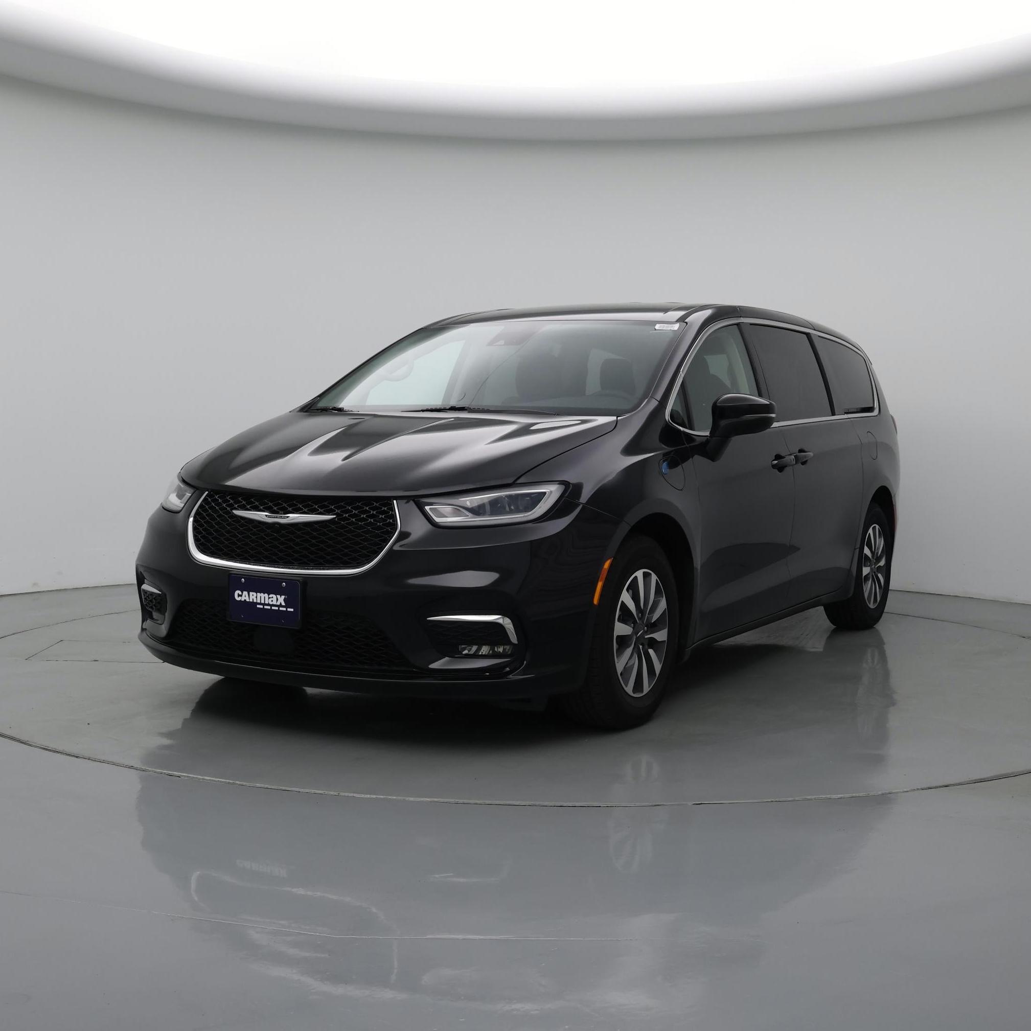 Thumbnail: 2023 Chrysler Pacifica - 4