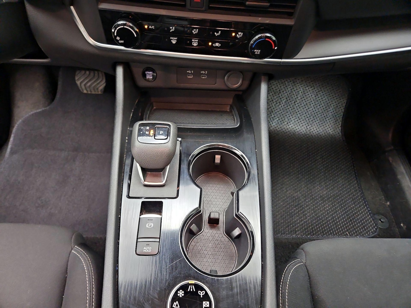 2024 Nissan Rogue S - Photo 18
