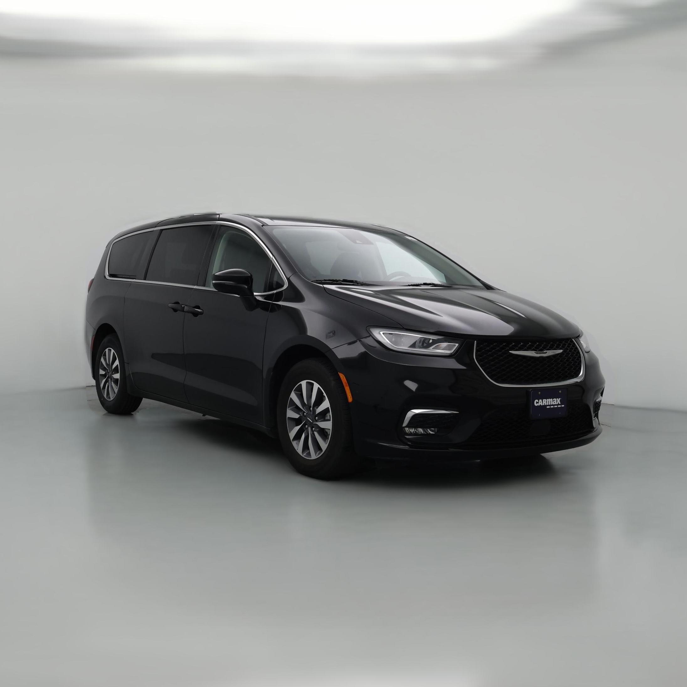 Thumbnail: 2024 Chrysler Pacifica - 1
